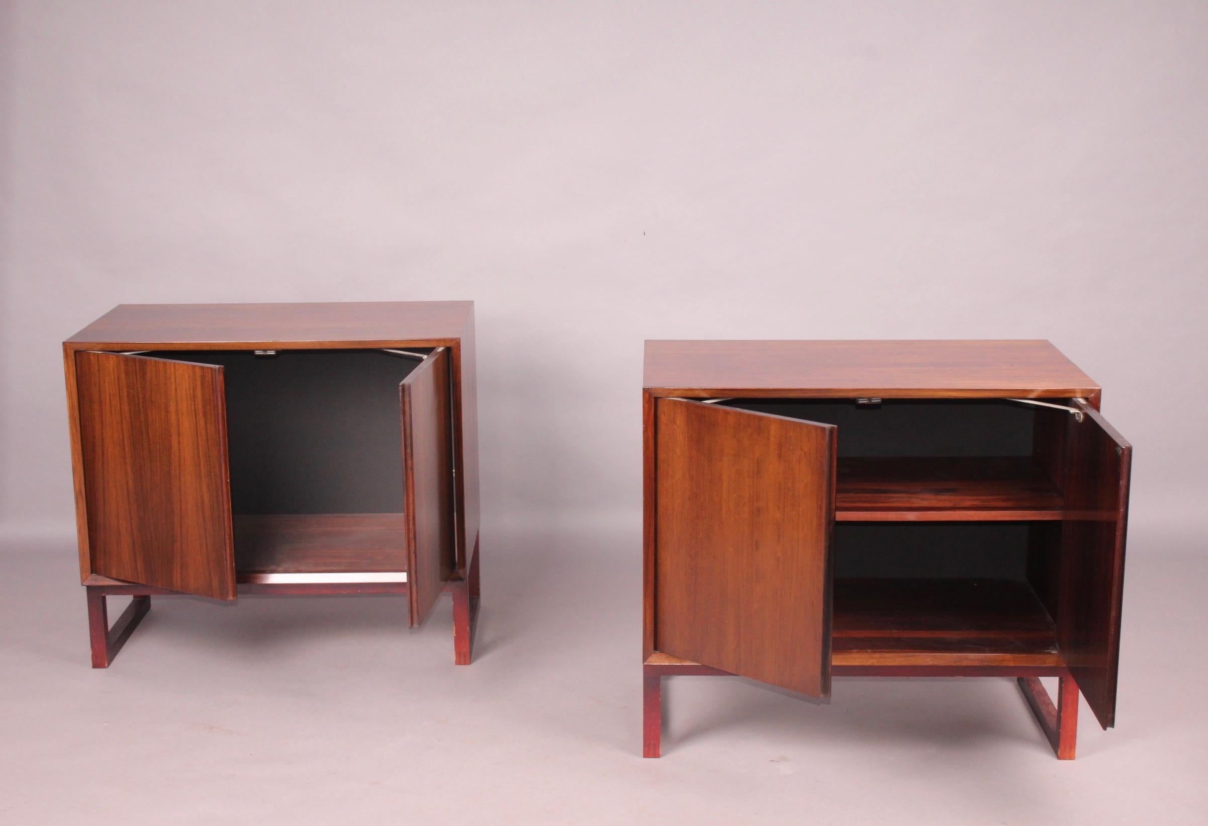 Pair of Cabinet 1