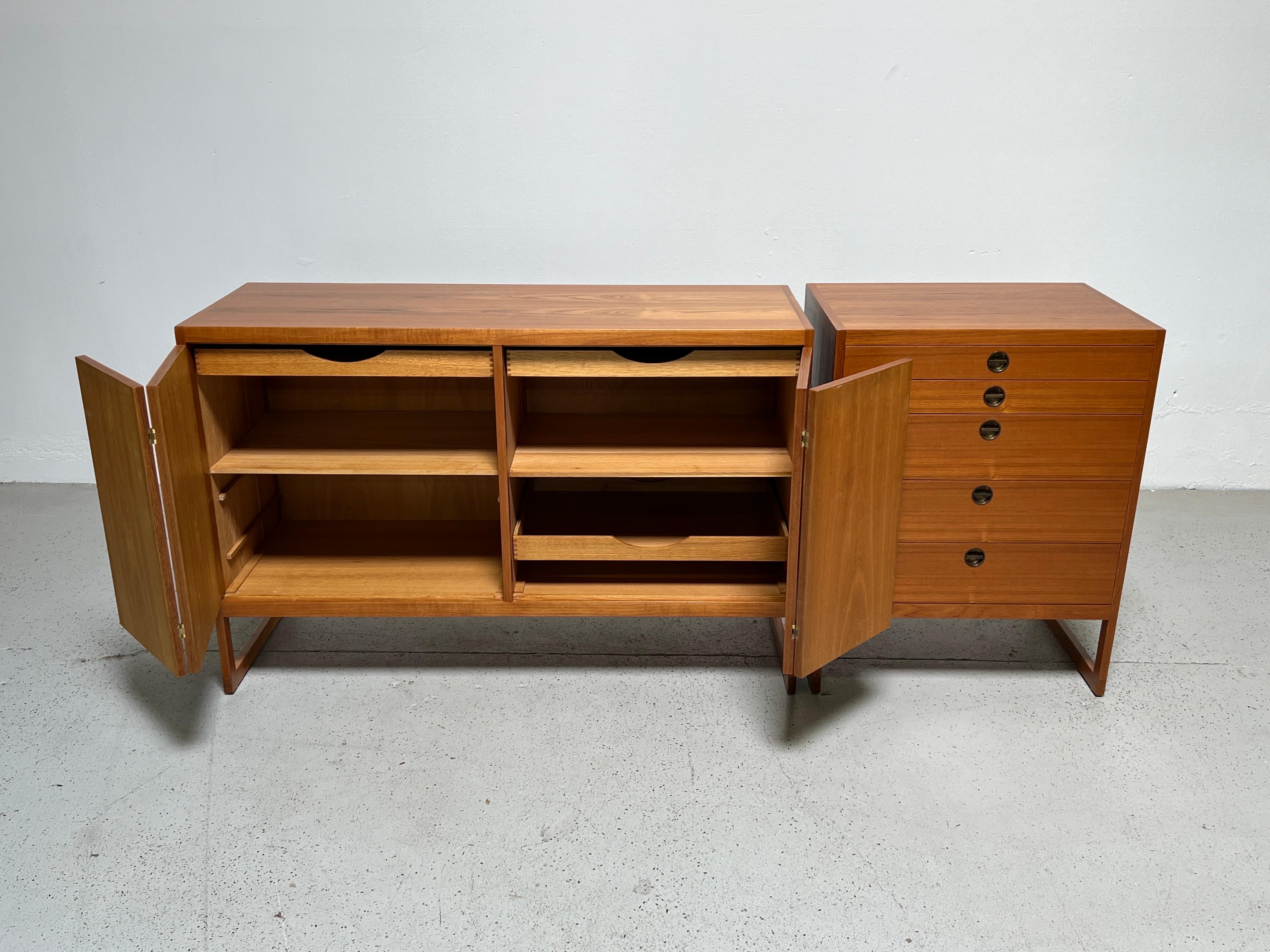 Pair of Cabinets by Børge Mogensen For Sale 1