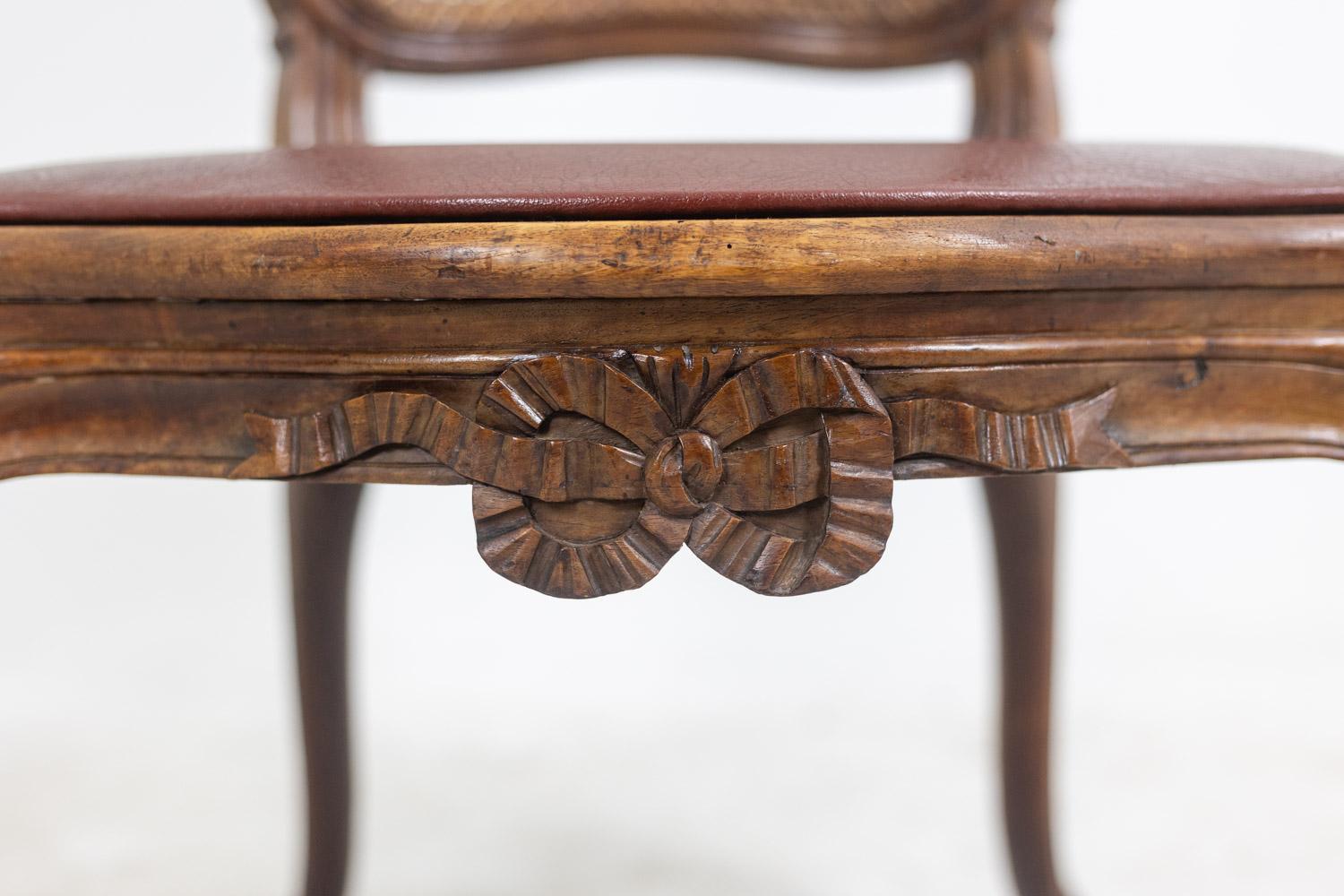 Pair of “cabriolet” armchairs in walnut and canework. Louis XV period. LS5209325 For Sale 3