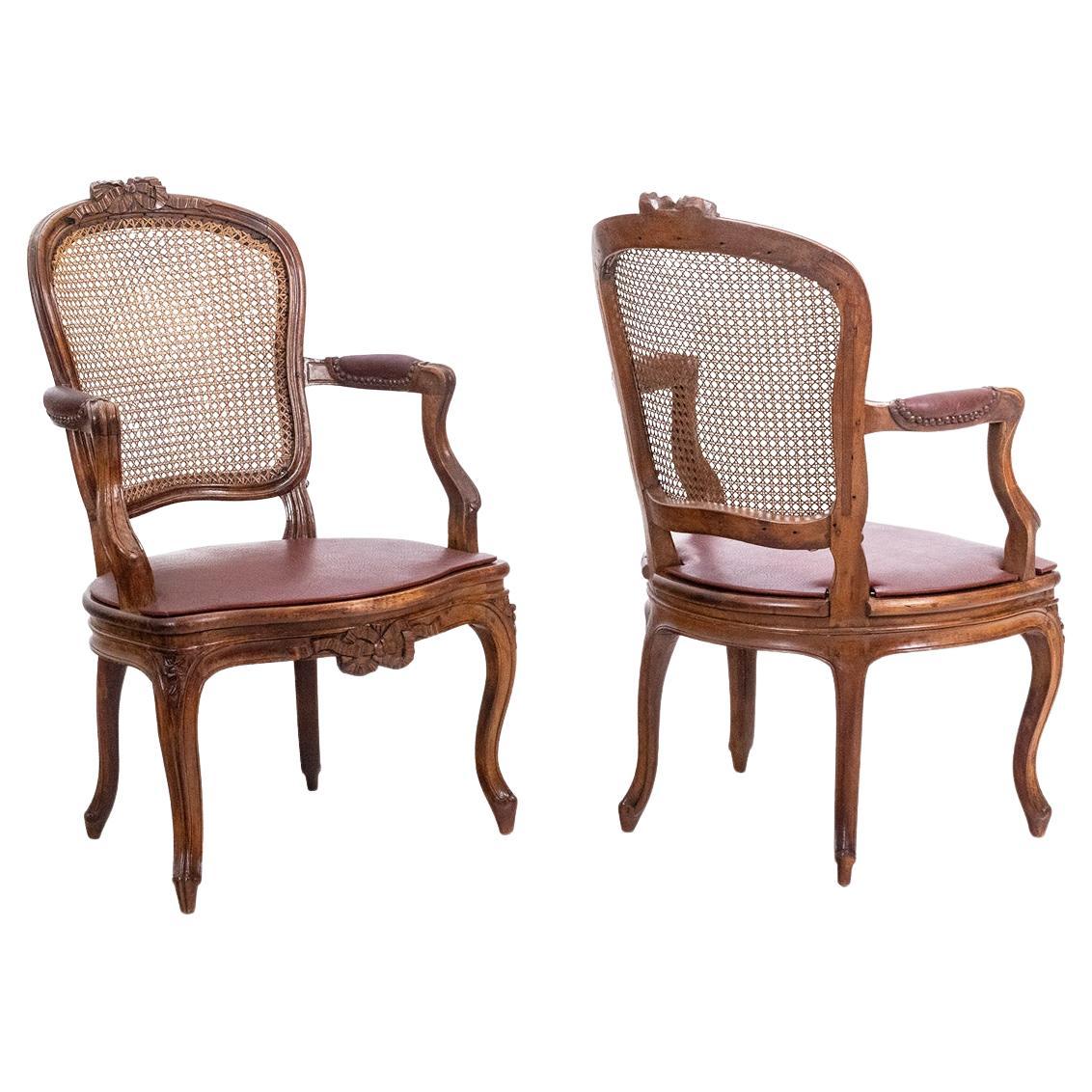 Pair of “cabriolet” armchairs in walnut and canework. Louis XV period. LS5209325