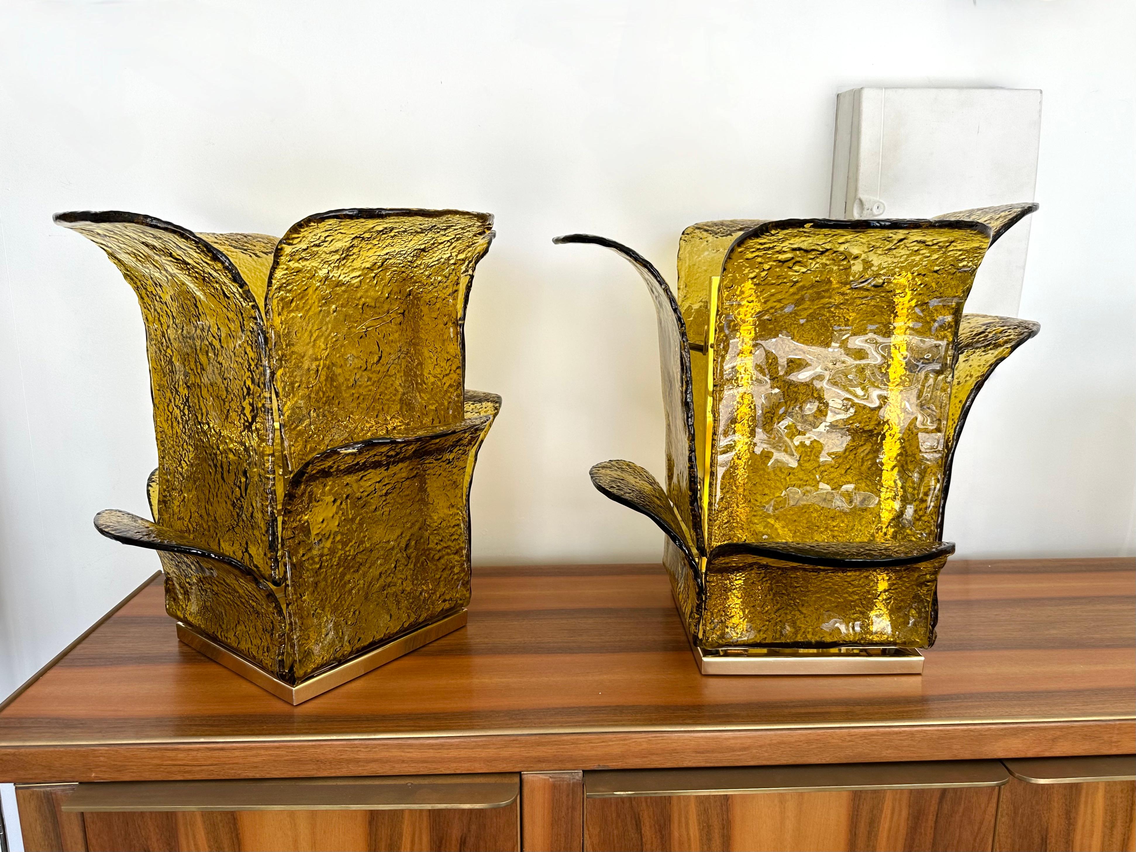 Rare Mid-Century Modern Space Age Cactus pair of set of 2 table or bedside lamps, murano glass and brass by Carlo Nason for the manufacture Mazzega. Famous italian design like Venini, Vistosi, La Murrina, Aldo Nason, Stilnovo, Joe Colombo, Arteluce,