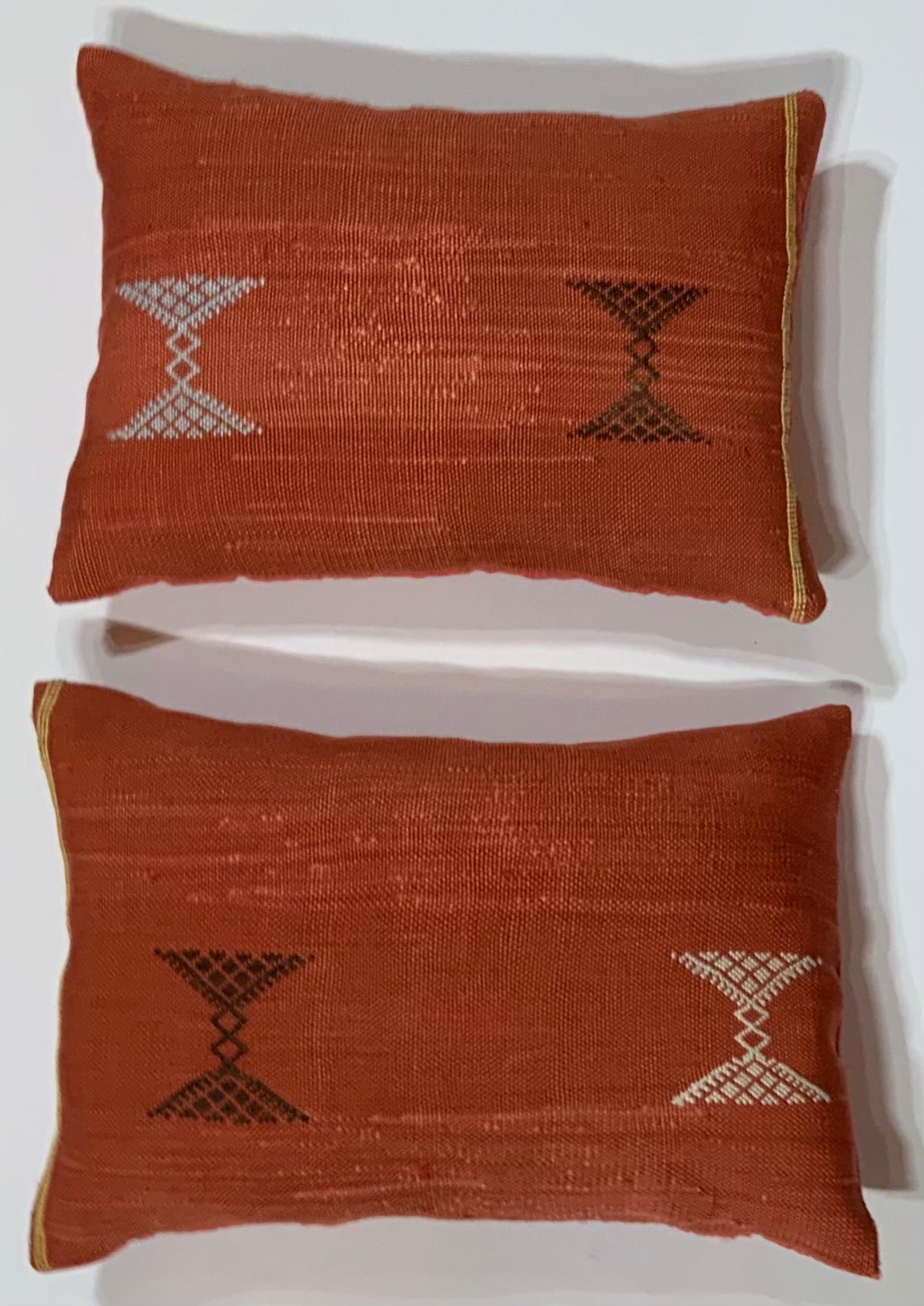 Hand-Woven Pair of Cactus Silk Red Pillow