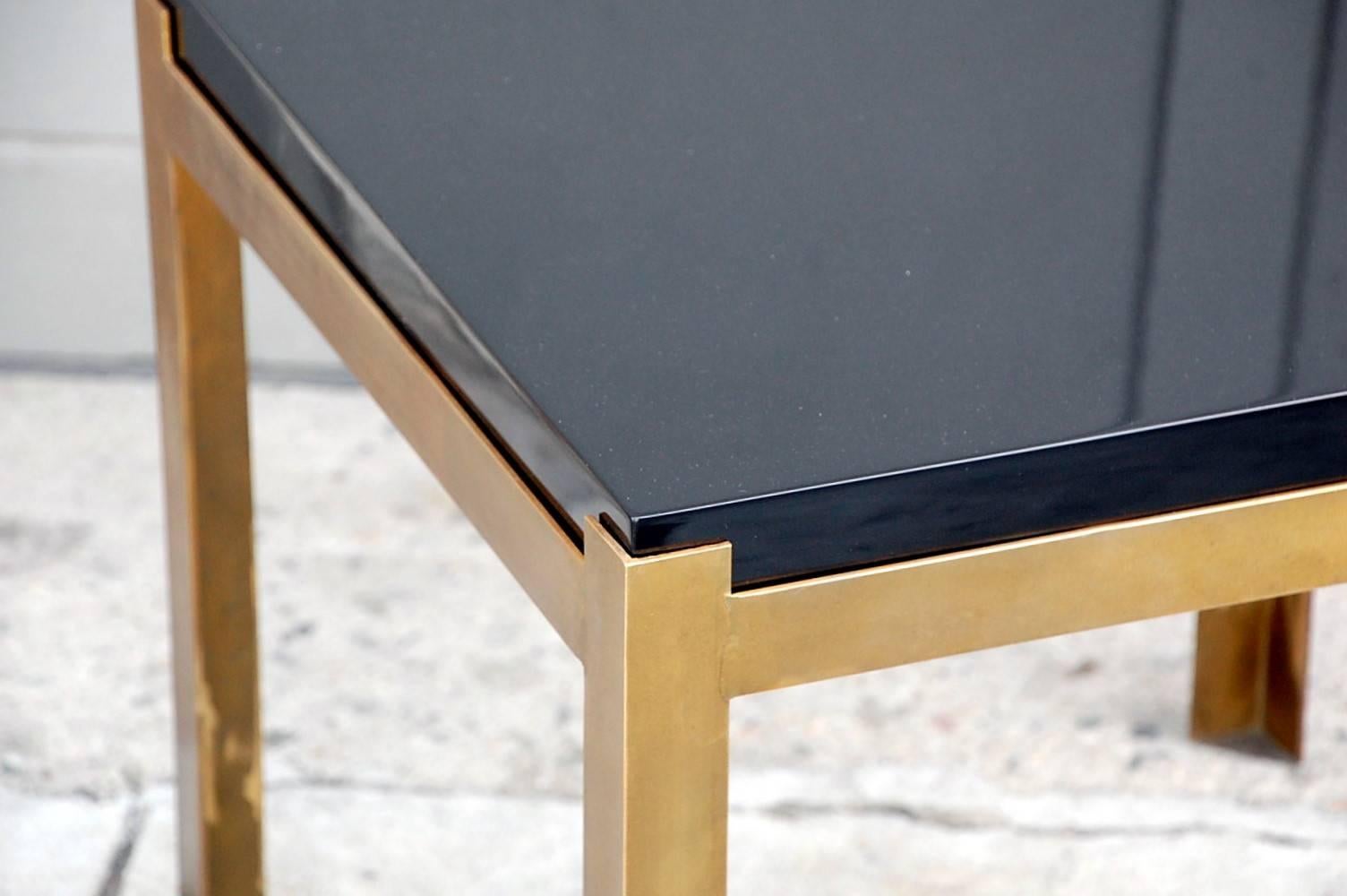 Lacquered Pair of 'Caisson' Lacquer and Patinated Brass Side Tables by Design Frères For Sale