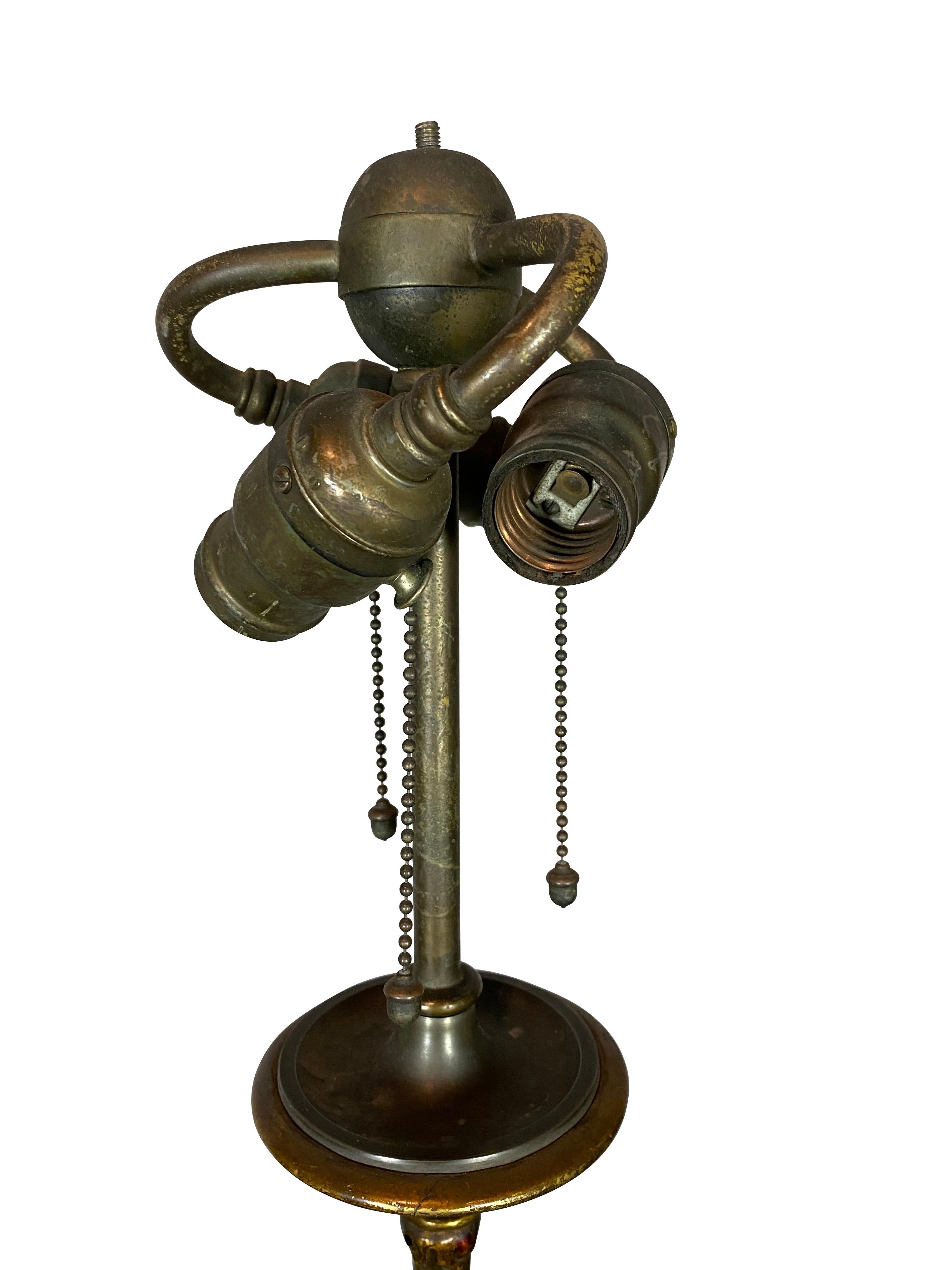 Étain Paire de lampes de bureau Caldwell en étain et bronze en vente