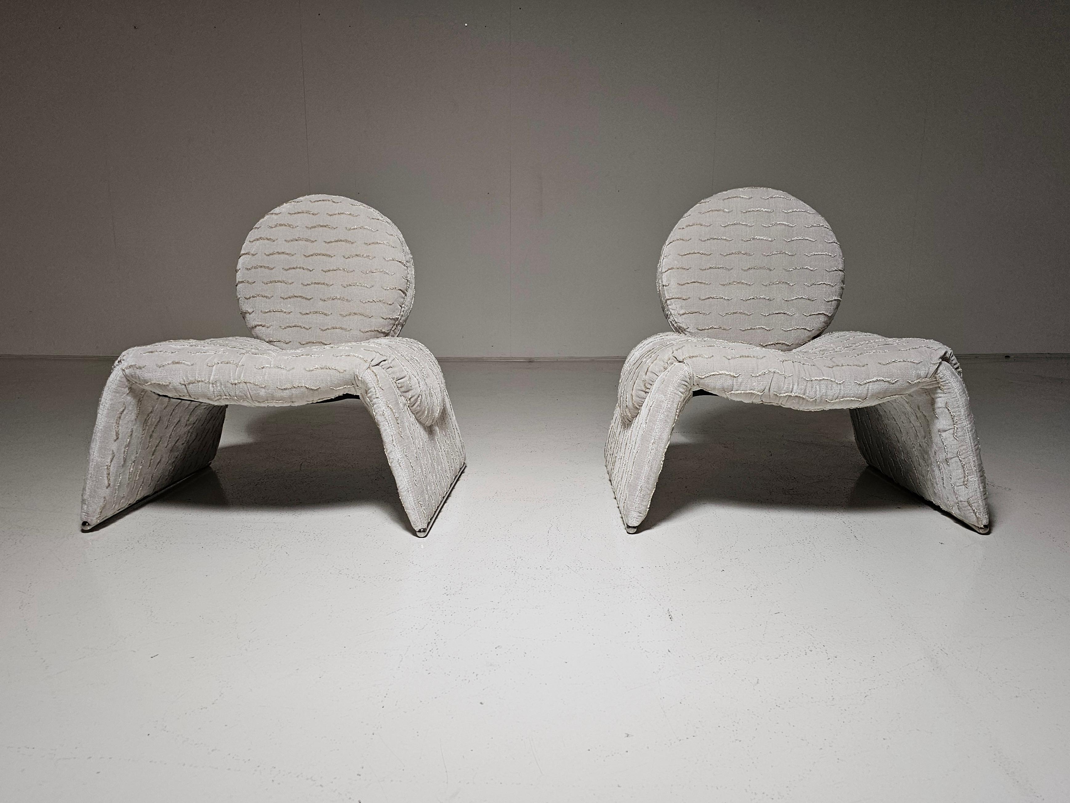 Pair of Calypso lounge chairs by Vittorio Introini for Saporiti, 1970s For Sale 3