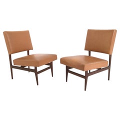 Paire de chaises longues en skaï camel avec structure en hêtre ébonisé par Dassi, Italie
