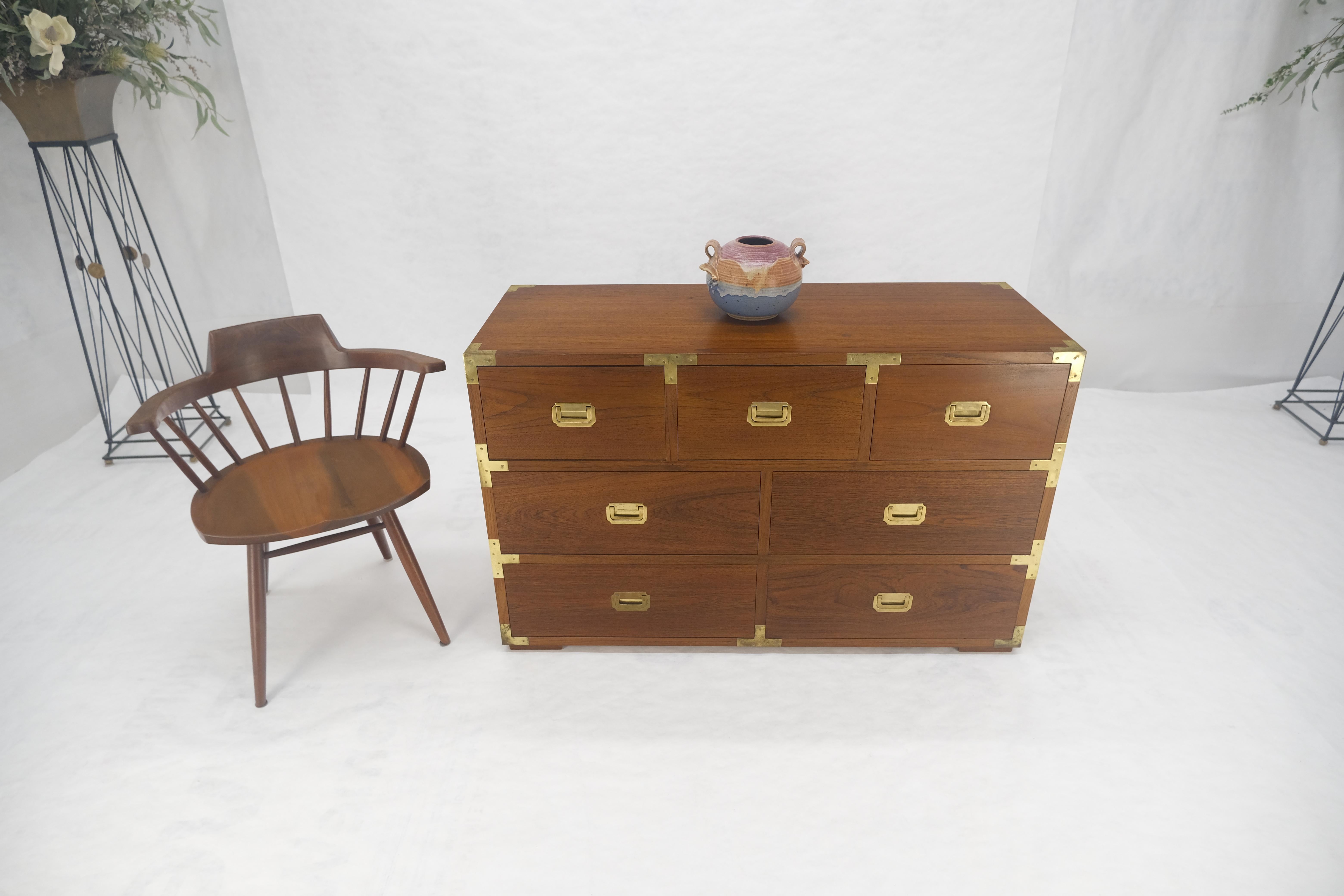 Coppia di cassettiere a coda di rondine in teak massiccio Campaigner Credenza Brass MINT! in vendita 8