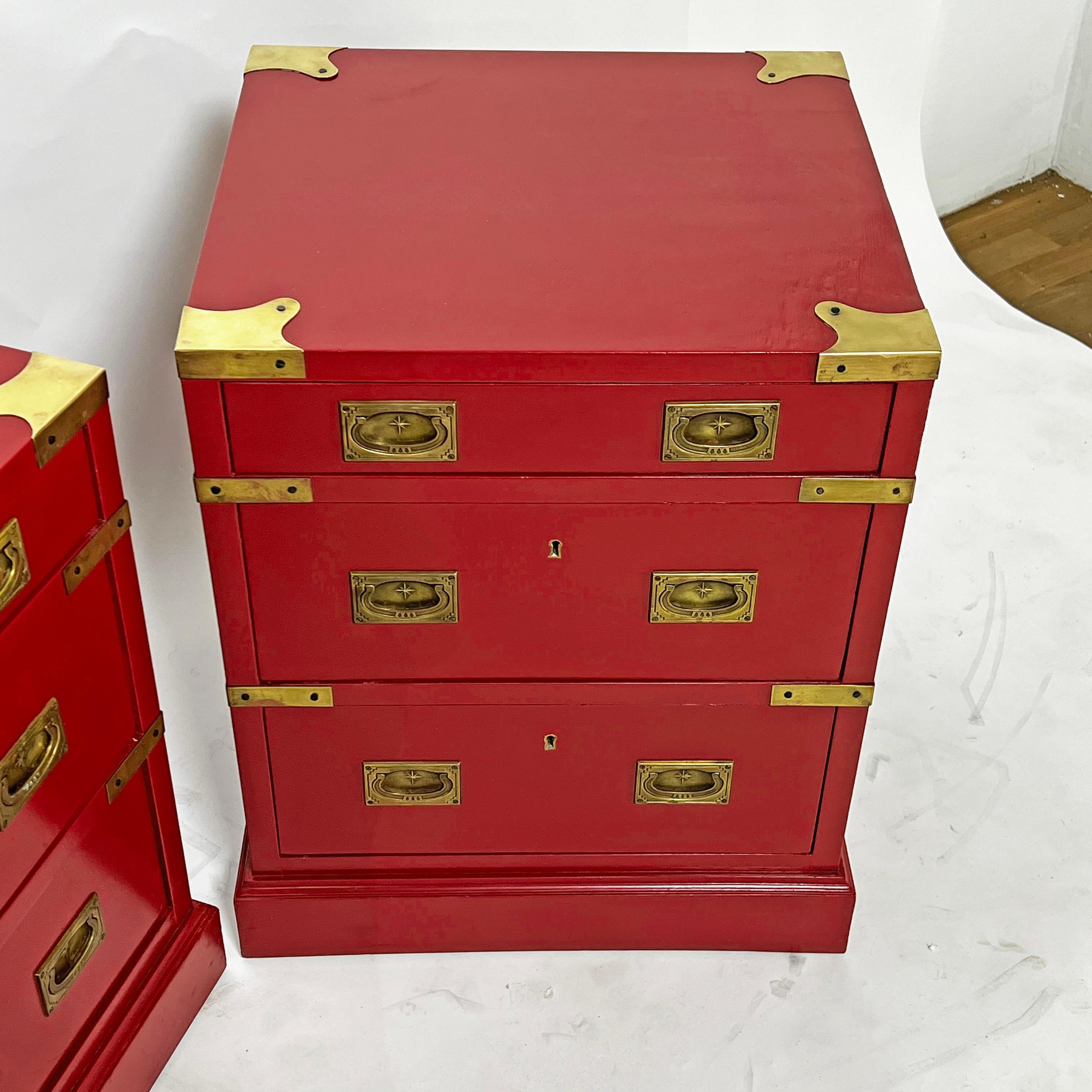 Pair of Campaign Style Bed Side Tables by Trouvailles Circa 1970s In Good Condition For Sale In Peabody, MA