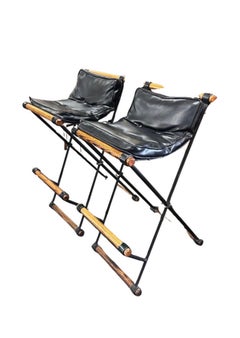 Paar Barhocker aus Schmiedeeisen und Eiche aus der Kampagne „X“ von Cleo Baldon für Terra