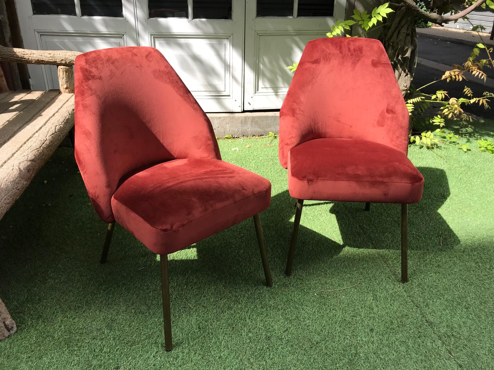 Pair of Campanula chairs by Carlo Pagani for Arflex. Nice Bordeaux velvet.