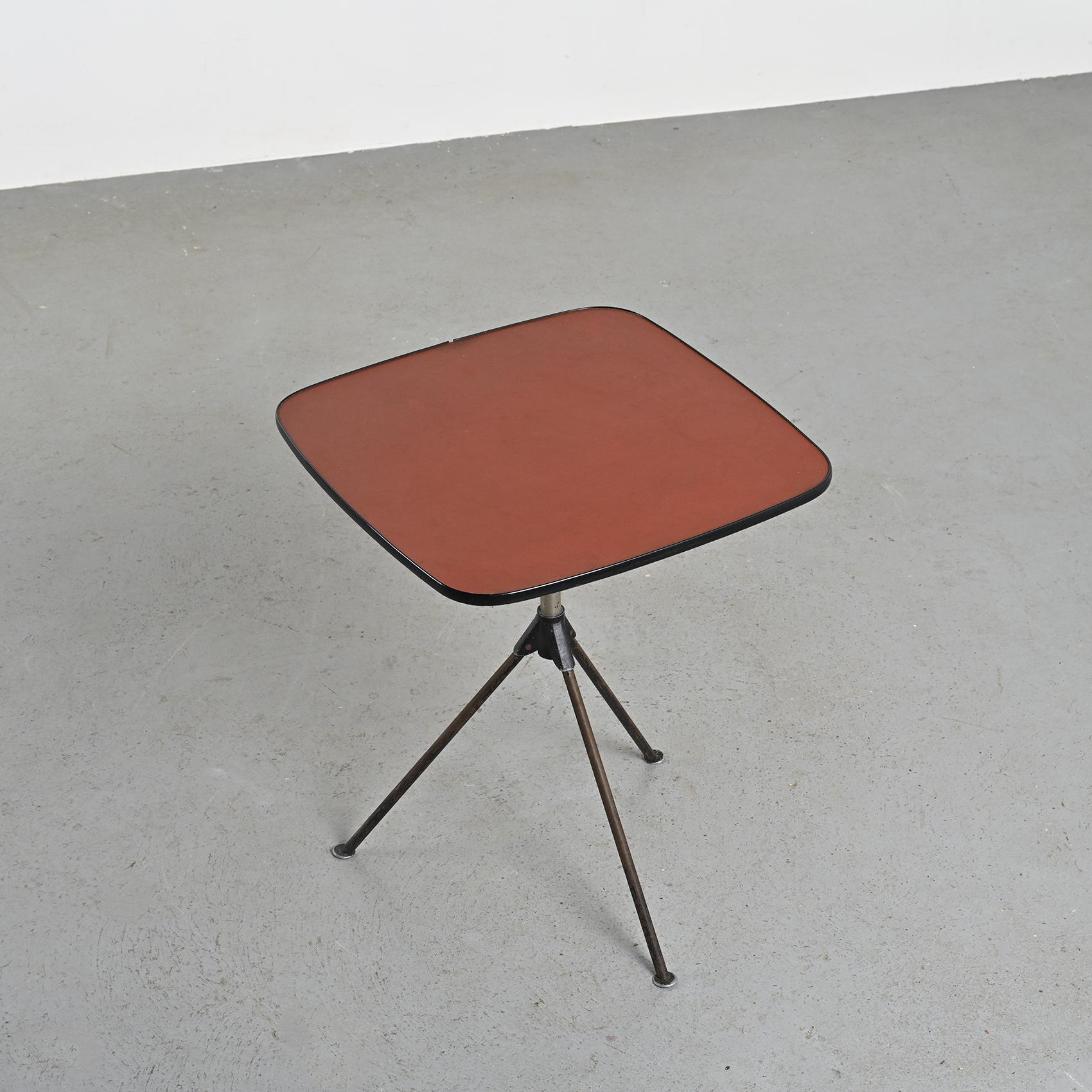 Ein Paar Camping-Tische, Willy Guhl zugeschrieben, Belmet Zürich, ca. 1950 5