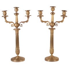 Paire de chandeliers en bronze doré de la Restauration Bourbon:: vers 1830