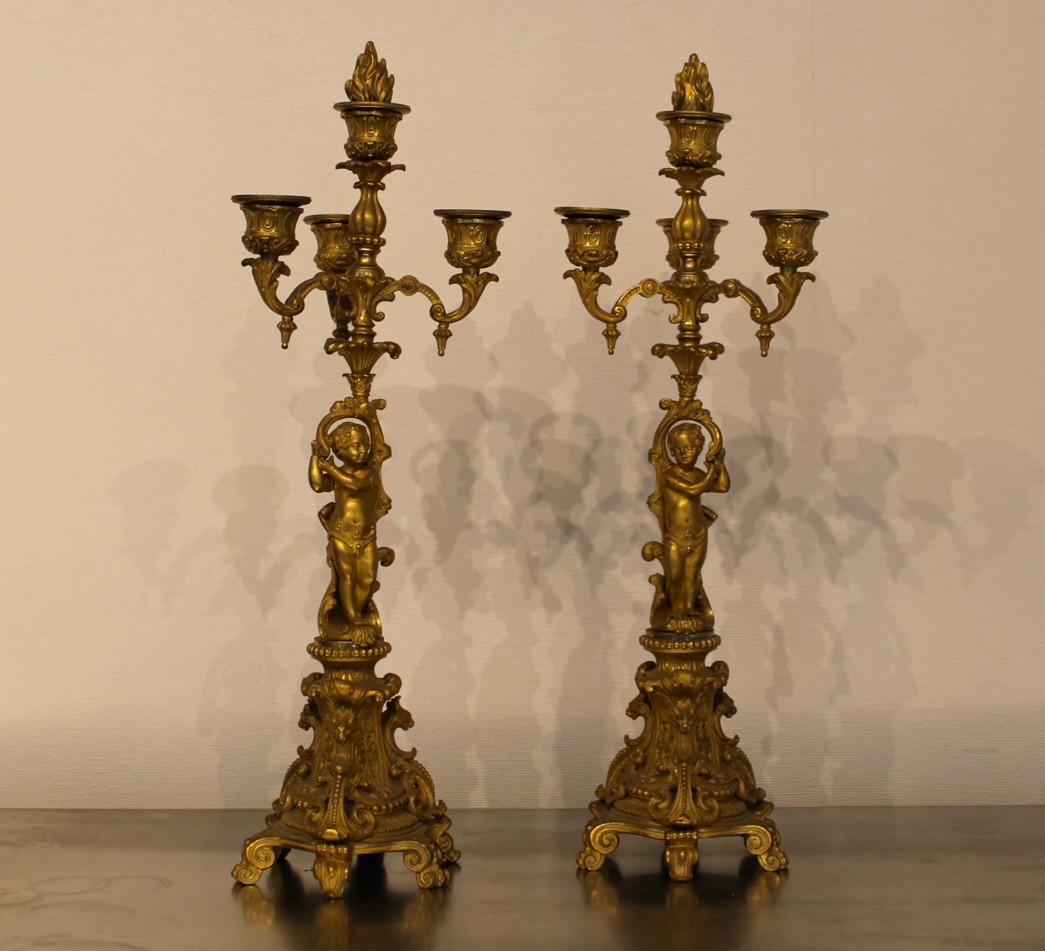 Pair of Candelabra in Gilted Bronze, France, late 19th Century In Good Condition For Sale In Paris, FR