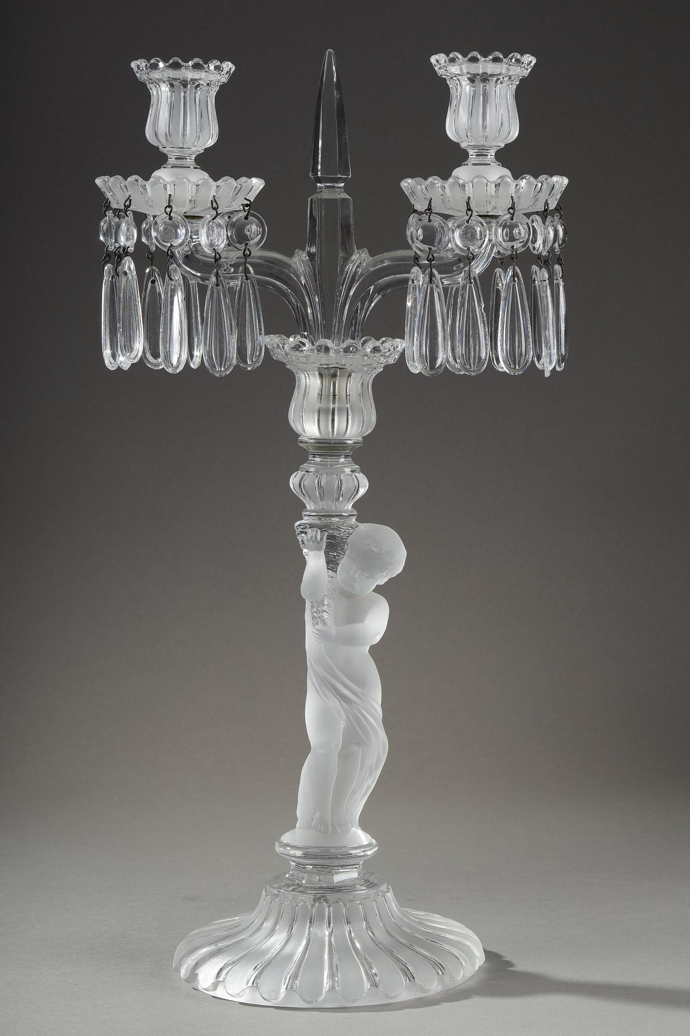 Pair of Candelabras in Baccarat Crystal In Good Condition In Paris, FR