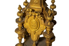 Coppia di candelabri in bronzo stile Luigi XVI