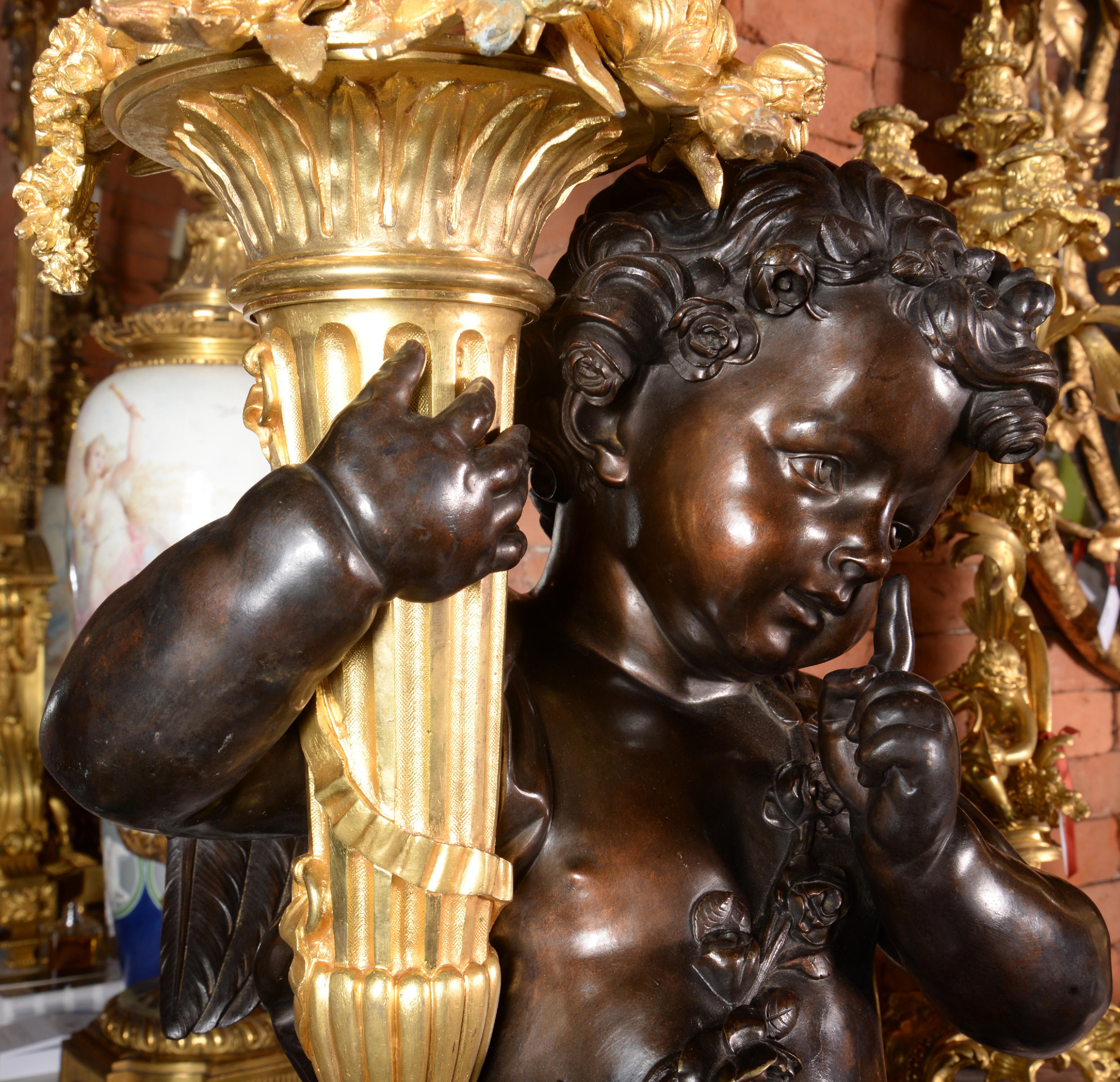 Coppia di candelabri a 9 luci in bronzo dorato, argentato e brunito in vendita 1