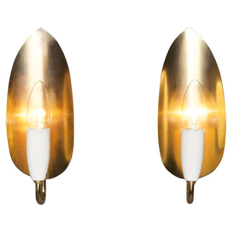 Pair of Candle Wall Lights in Brass For Sale at 1stDibs