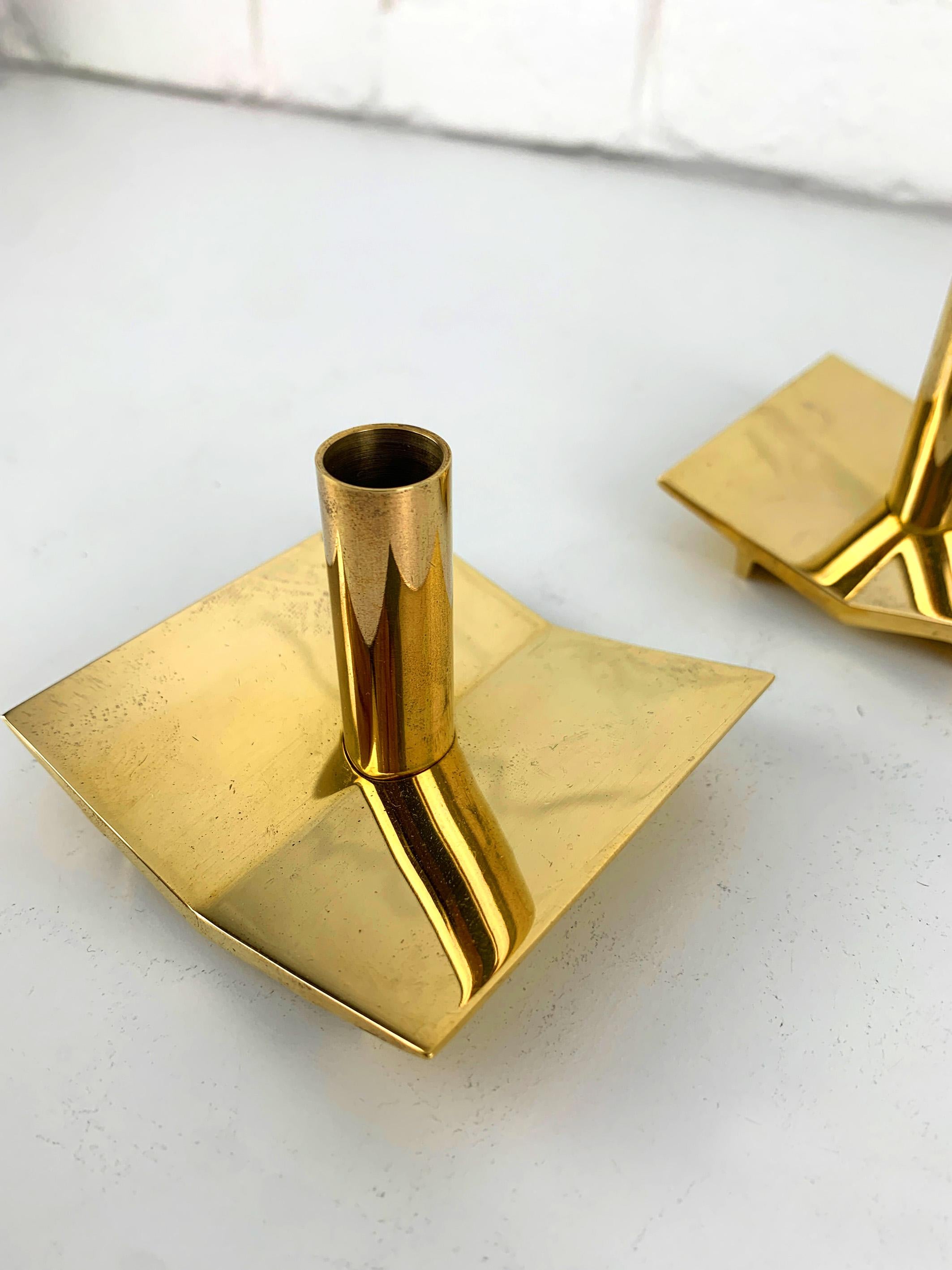 Pair of Candleholders N°70 in Brass by Pierre Forsell for Skultuna Sweden 1960s For Sale 2
