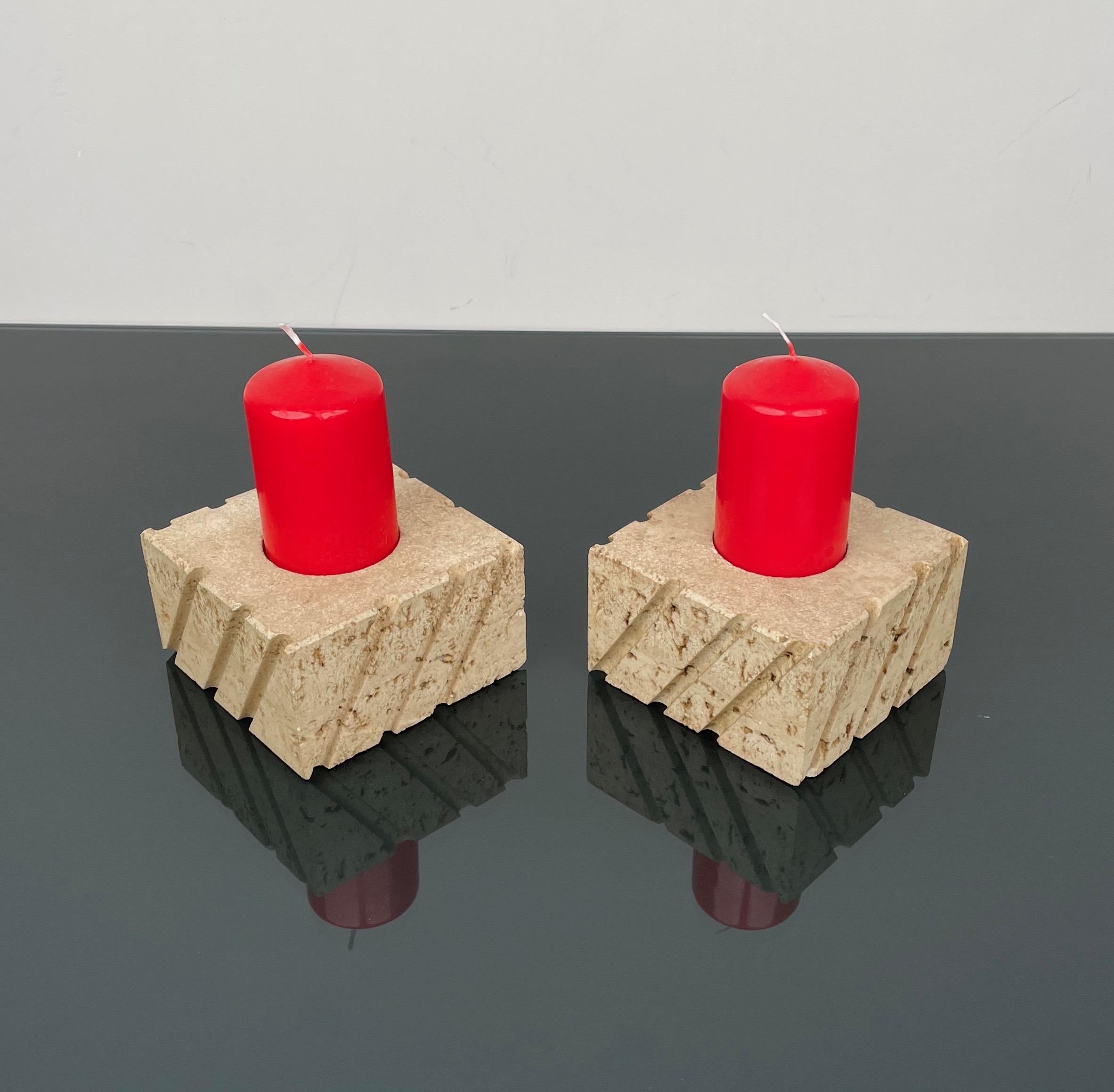 Pair of heavy candle holders (1 kg each) in travertine marble by Fratelli Mannelli. 

Made in Italy in the 1970s.

 