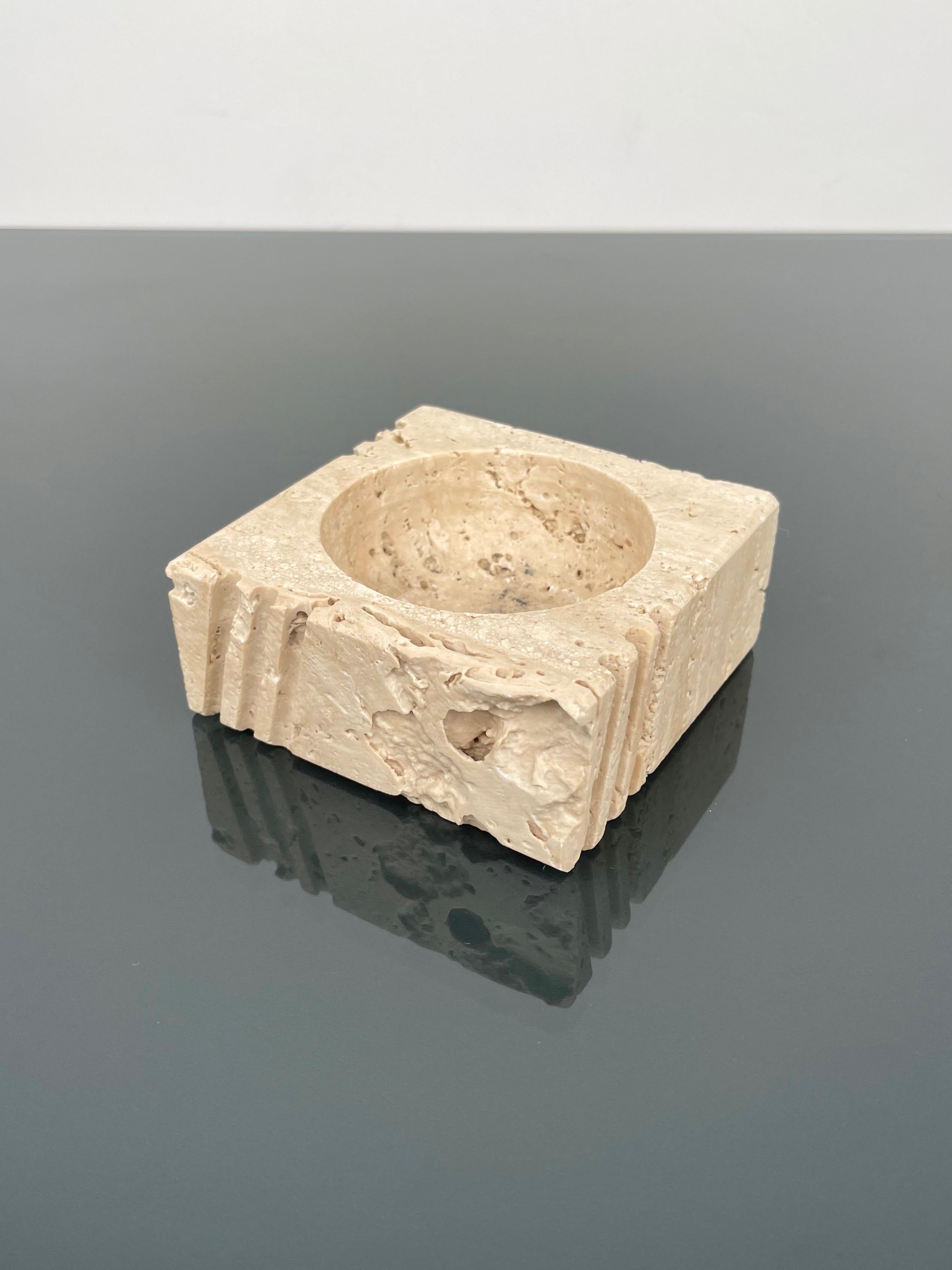 Pair of Candles Holders or Ashtrays Travertine Fratelli Mannelli, Italy, 1970s For Sale 9