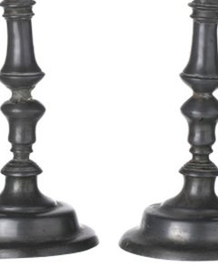 Par de candelabros - siglo XVIII