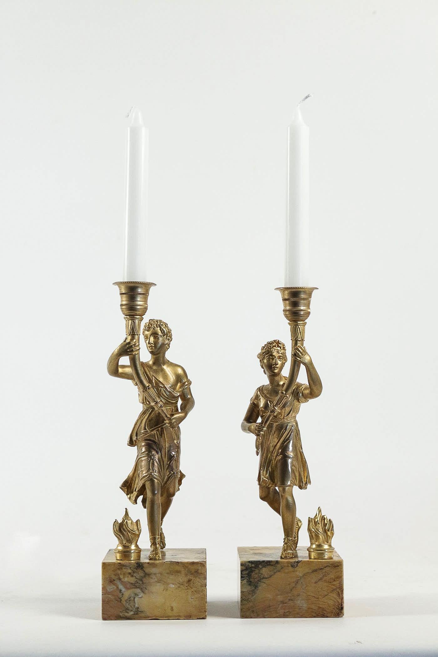 Pair of Candlesticks Converted in Table Lamps with Gilt-Bronze Characters In Good Condition In Saint Ouen, FR