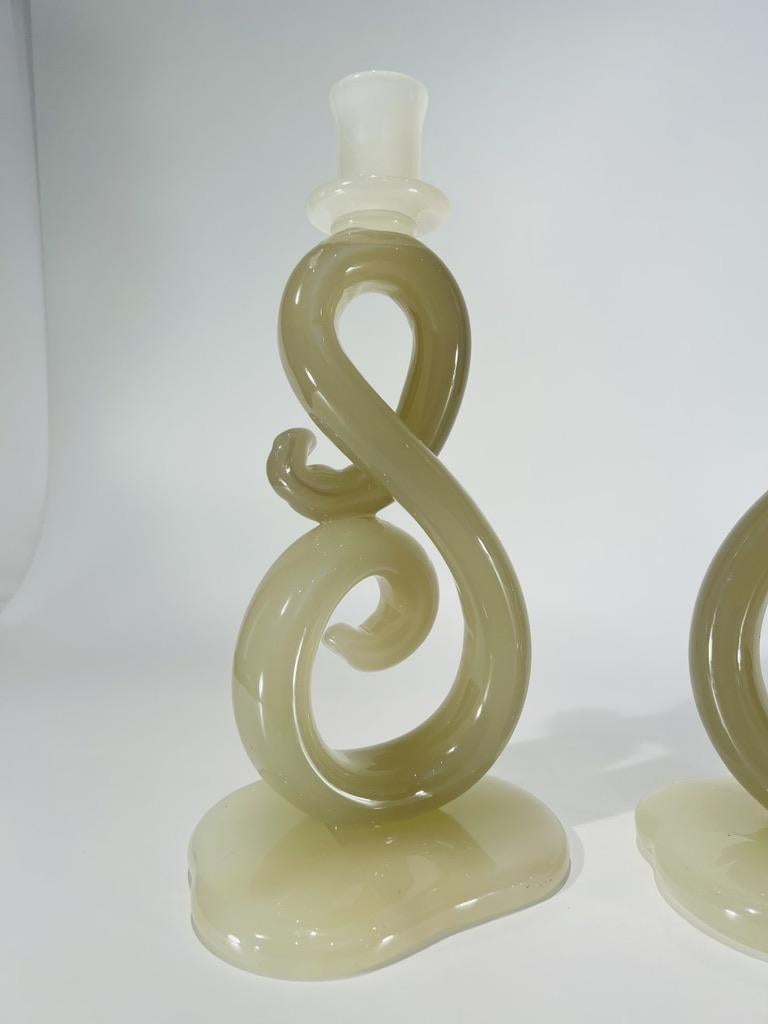 Italian Pair of candlesticks in Murano glass by Archimede Seguso circa 1950 For Sale