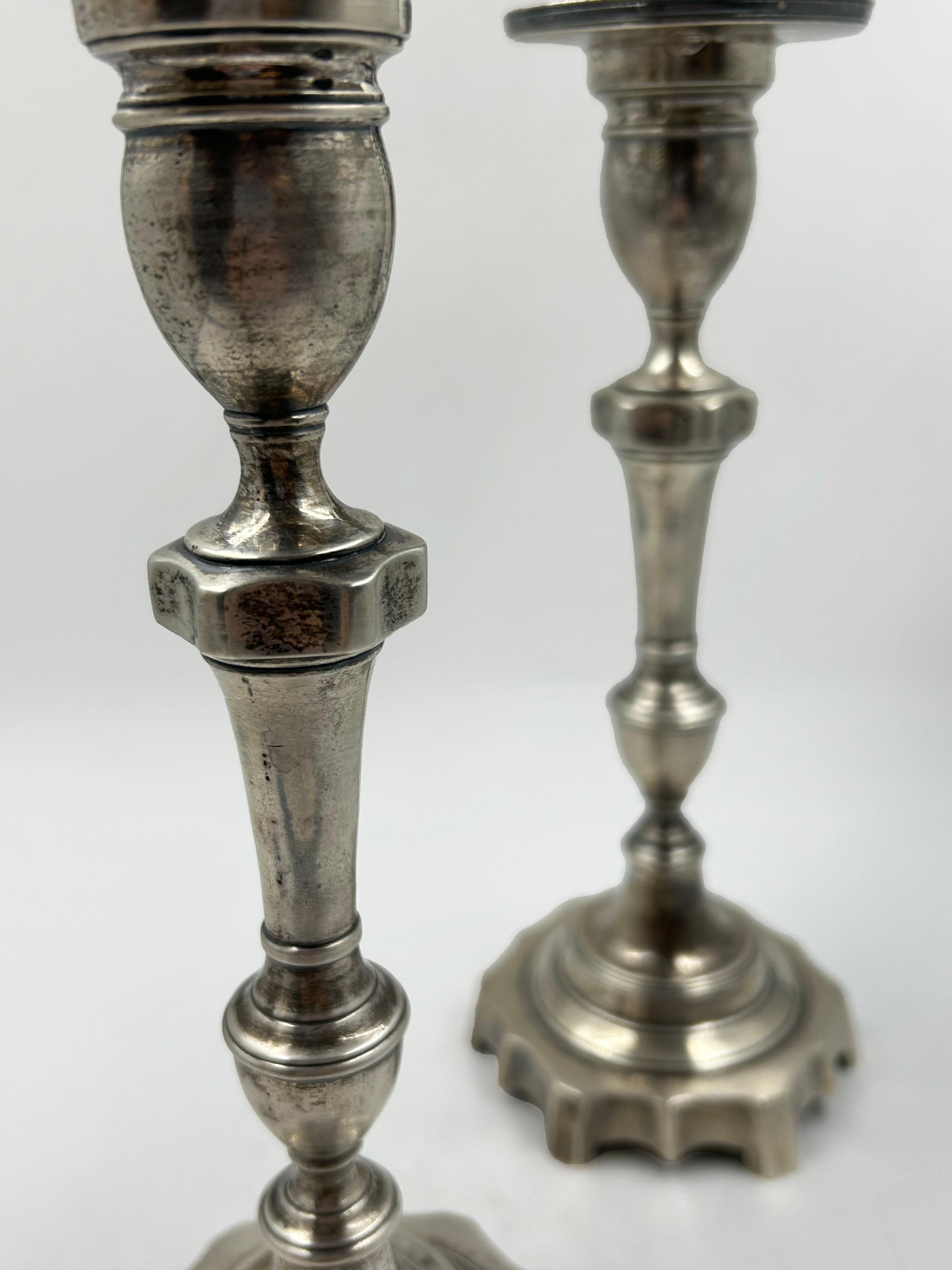 Altro Coppia di candelieri in argento portoghese, circa 19° secolo. in vendita