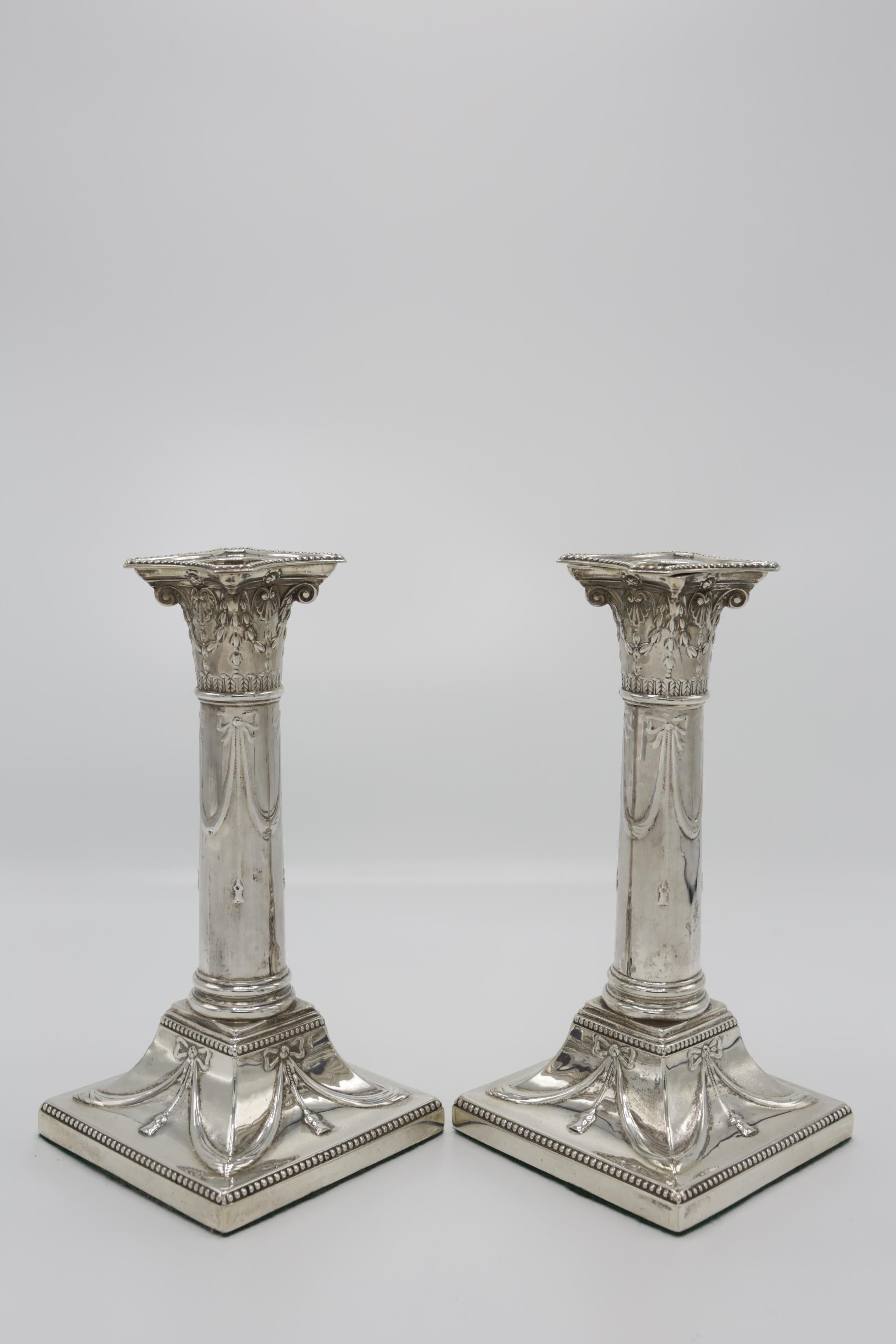 Pair of Candlesticks, London 1909, 925 Sterling Silver, Hallmarked In Good Condition For Sale In Muenster, NRW