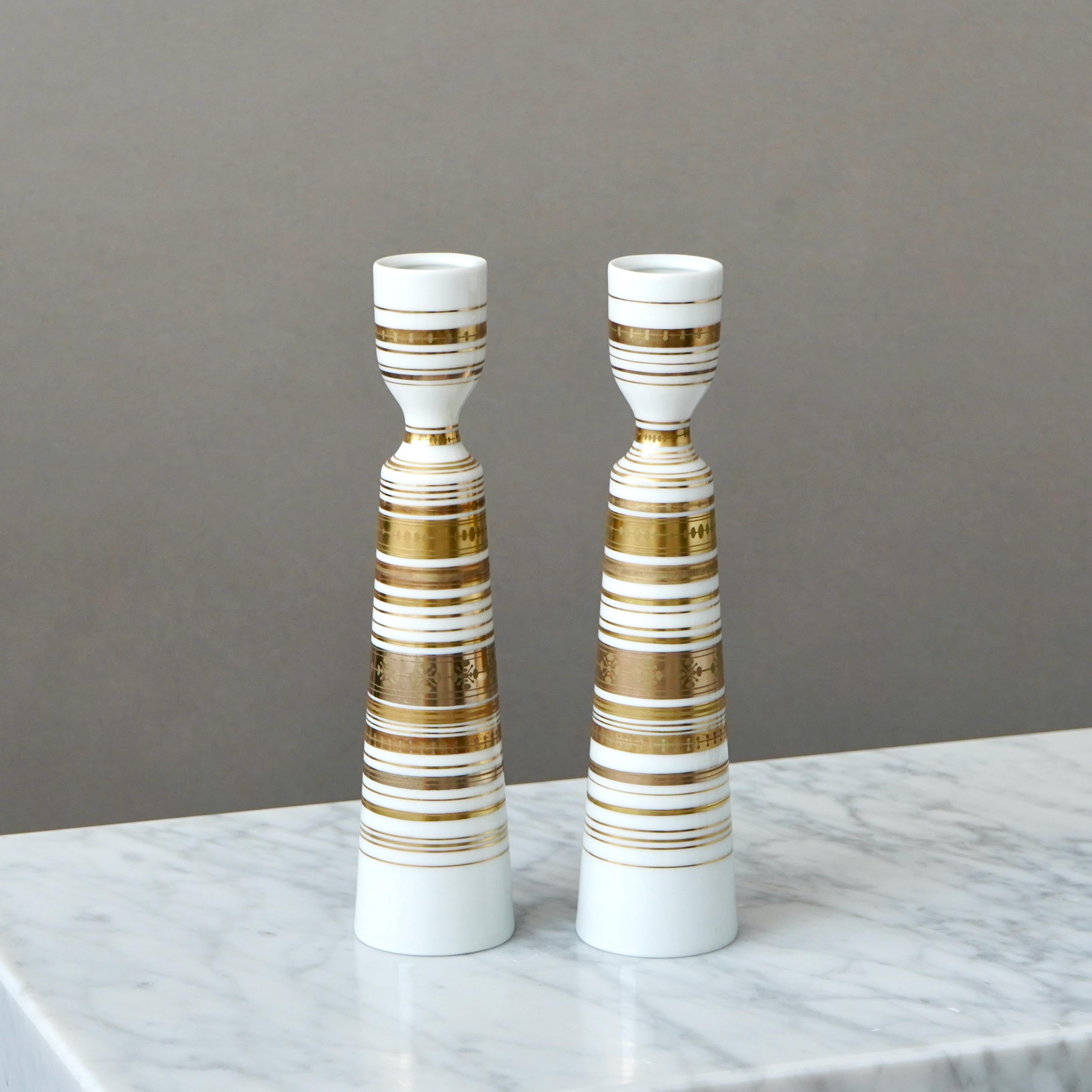 Mid-Century Modern Paire de chandeliers Quatre Couleurs de Bjorn Wiinblad. Rosenthal Allemagne, années 1970 en vente