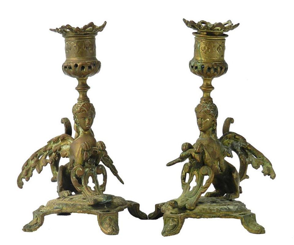 Pair of candlesticks winged sphinx gilt bronze, circa 1890
Unusual
Full of character antique age
Bronze with good age patina and distressed hard life
Can be polished if preferred
Measures: Height = 18.5 cm (7.3