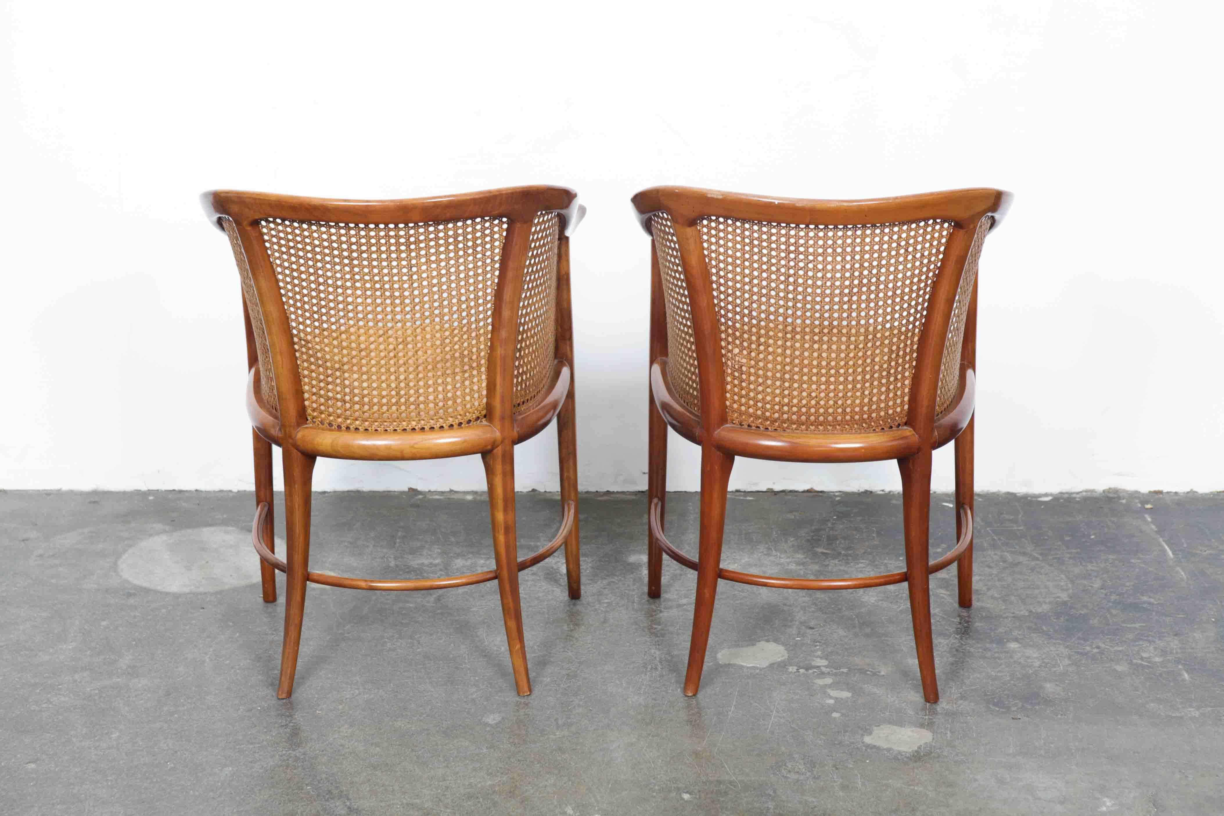 Pair of Cane and Leather Italian Chairs with Cherrywood Frames (Italienisch)