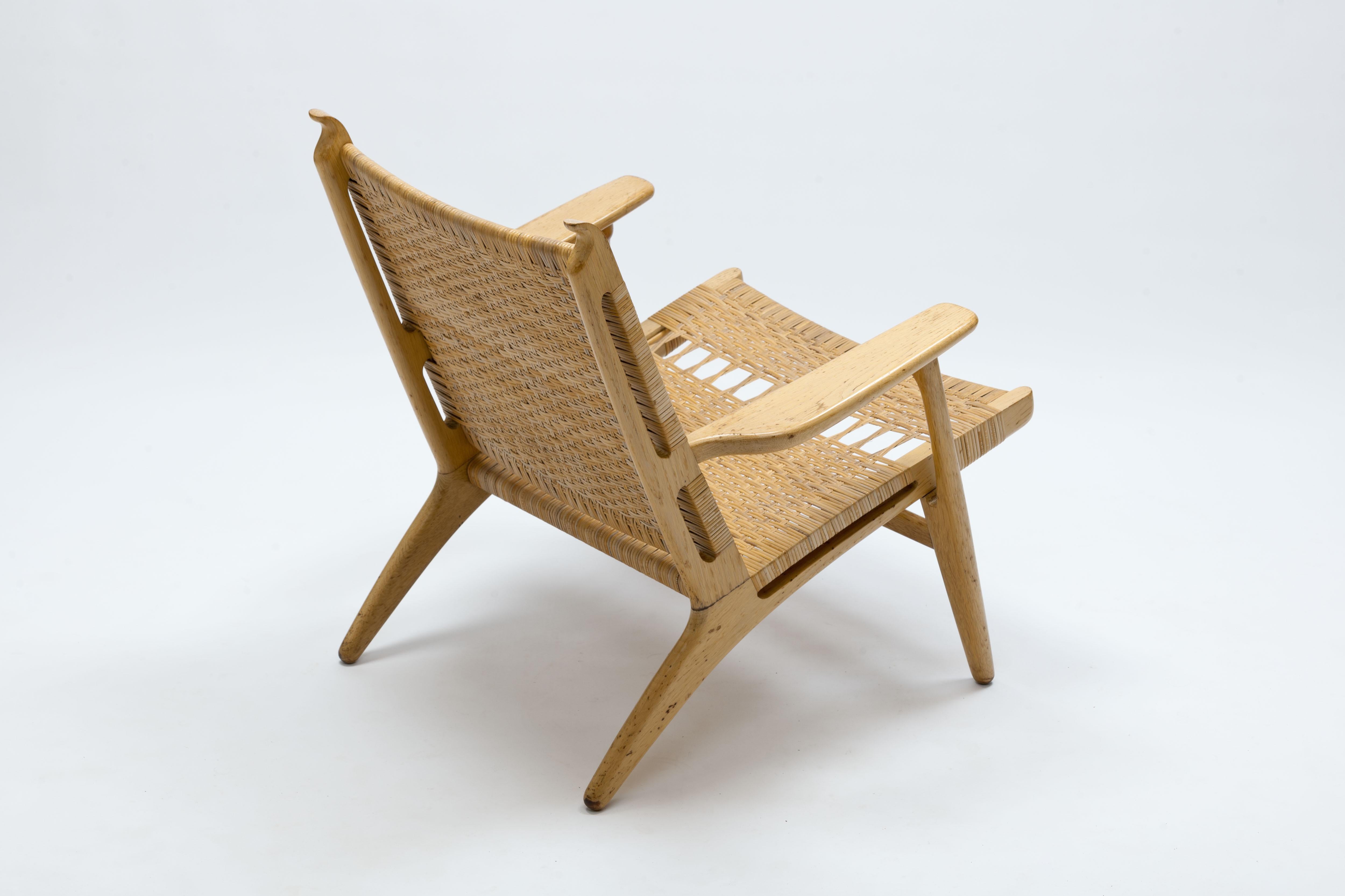 Scandinavian Modern Pair of Cane and Oak Hans Wegner CH27 Lounge Chairs, Carl Hansen & Son