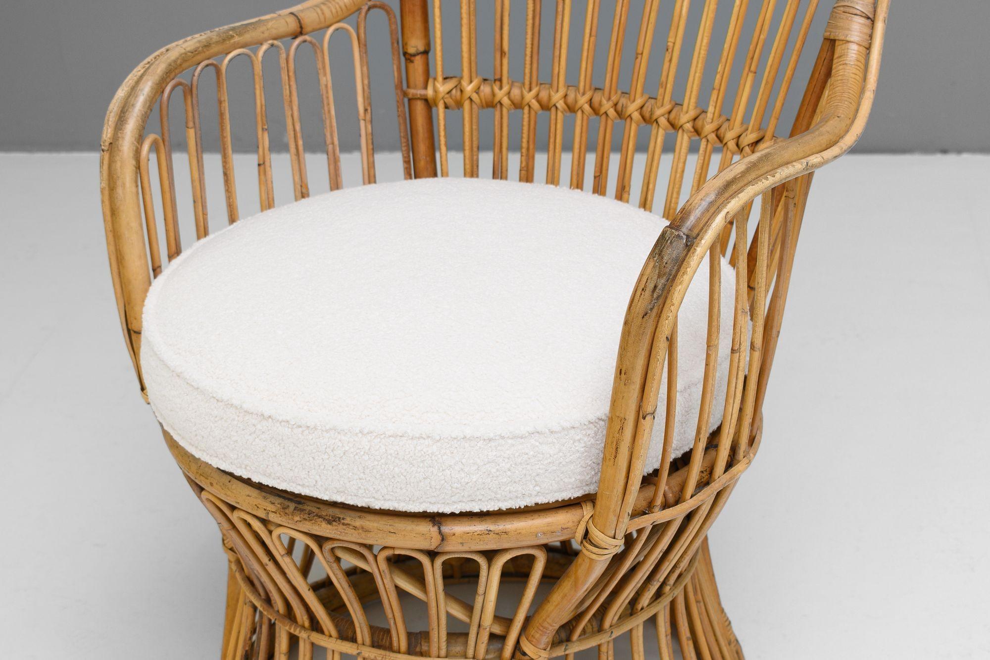 Metà XX secolo Coppia di poltrone Cane in vendita