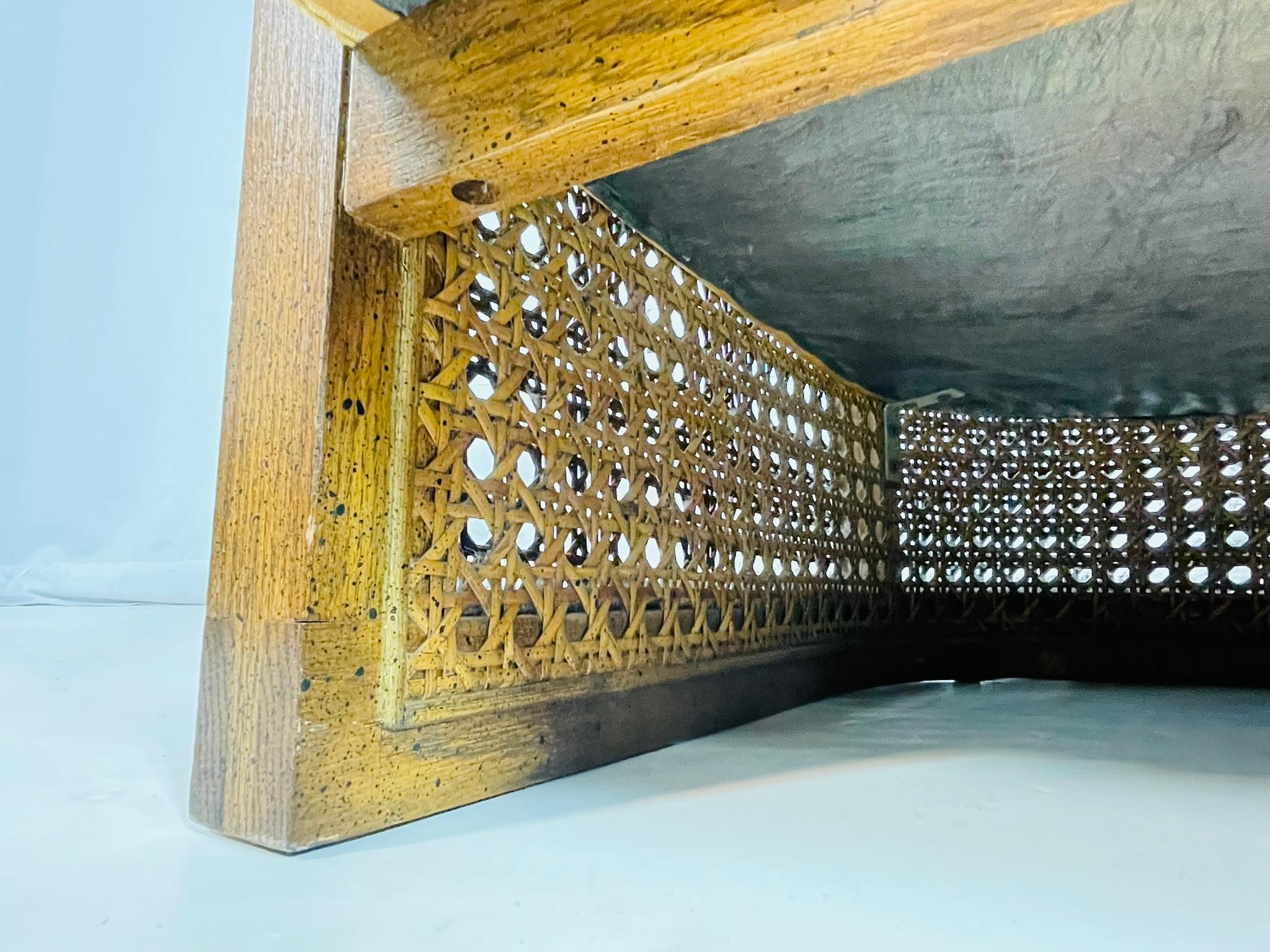 Coppia di sedie da salotto con schienale a canne di Debu Furniture, USA anni '70 in vendita 7