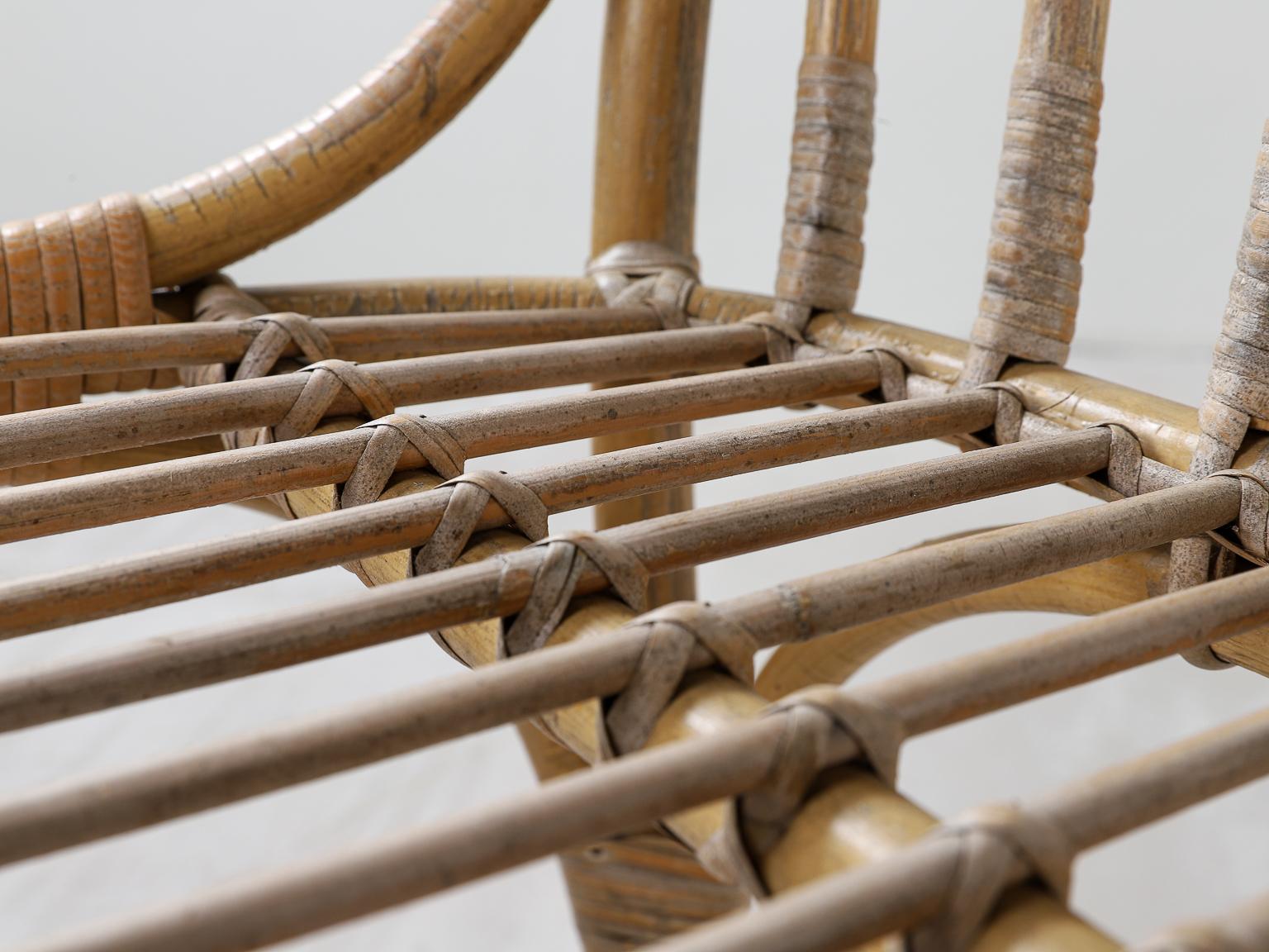 Milieu du XXe siècle Paire de chaises en bambou et rotin de Josef Frank en vente