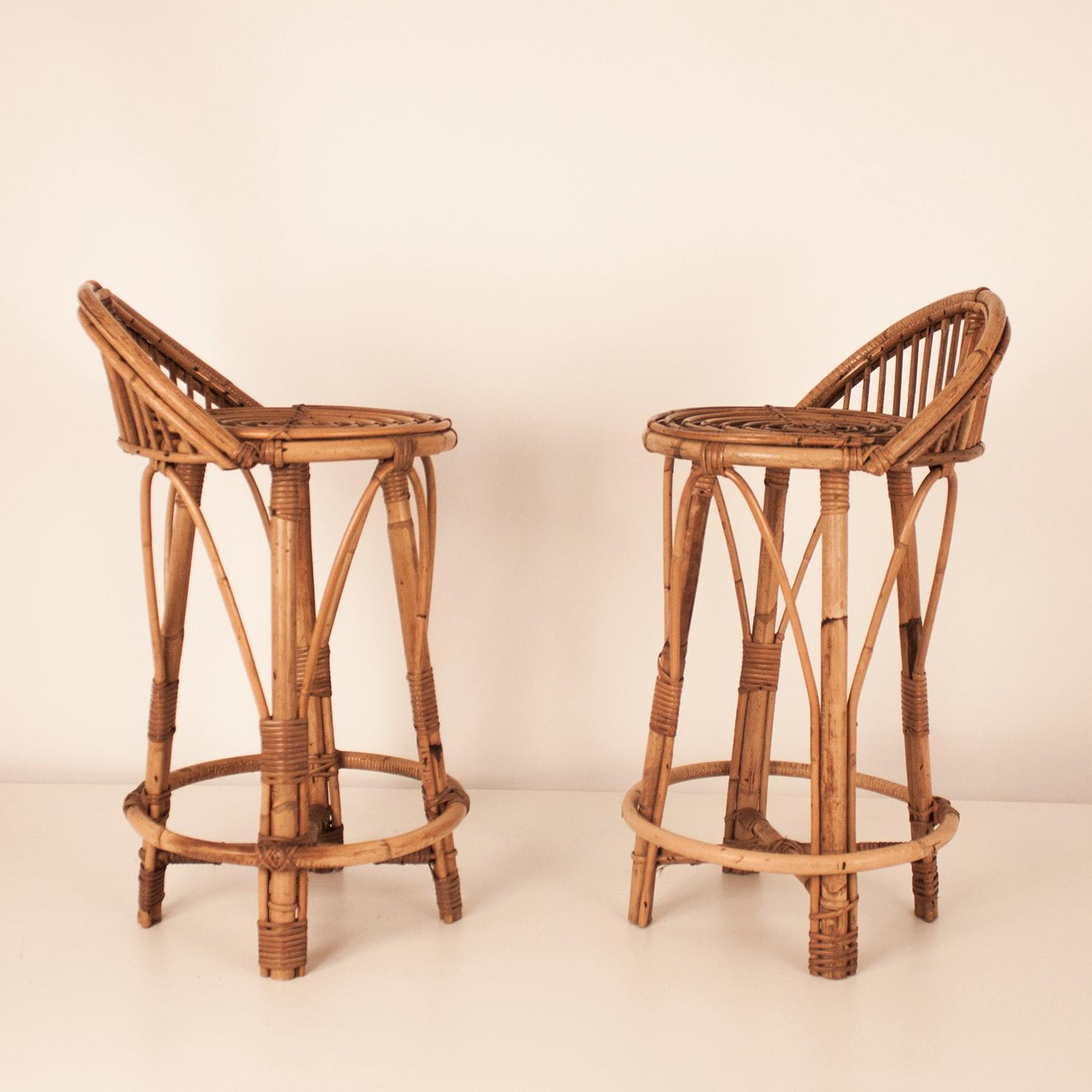Pair of cane stools, Spain, circa 1970.
Woven cane.