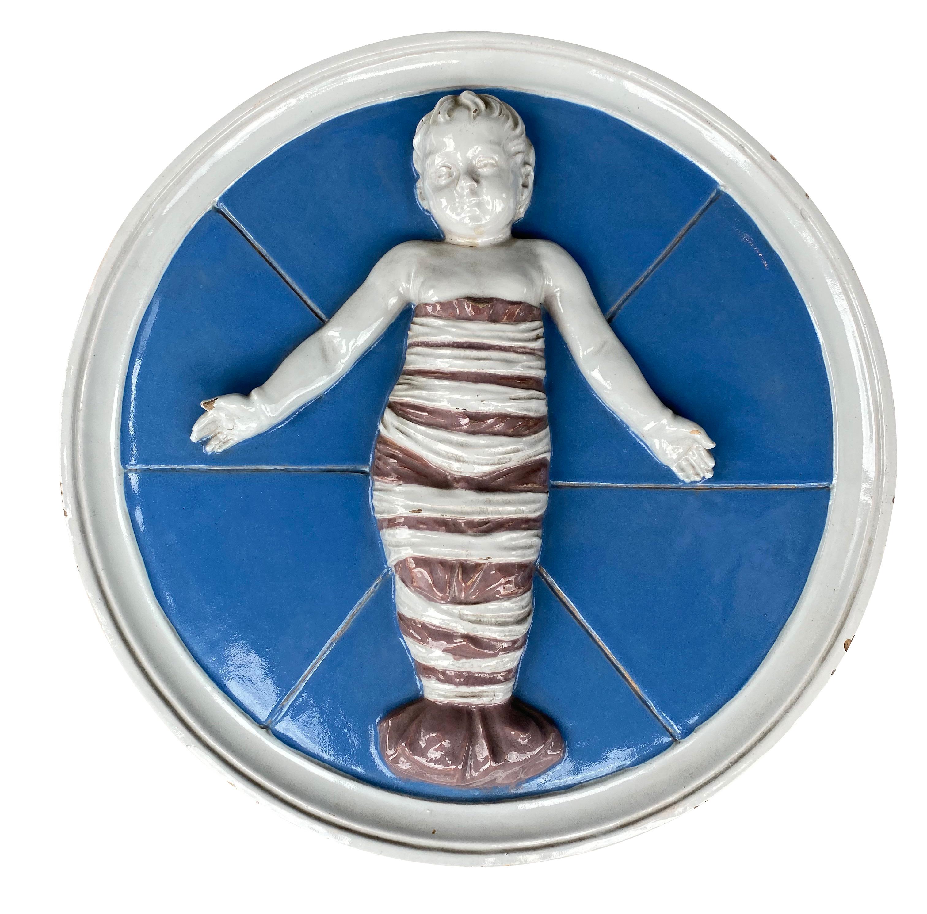 18th Century and Earlier Pair of Cantagalli Majolica Tondos