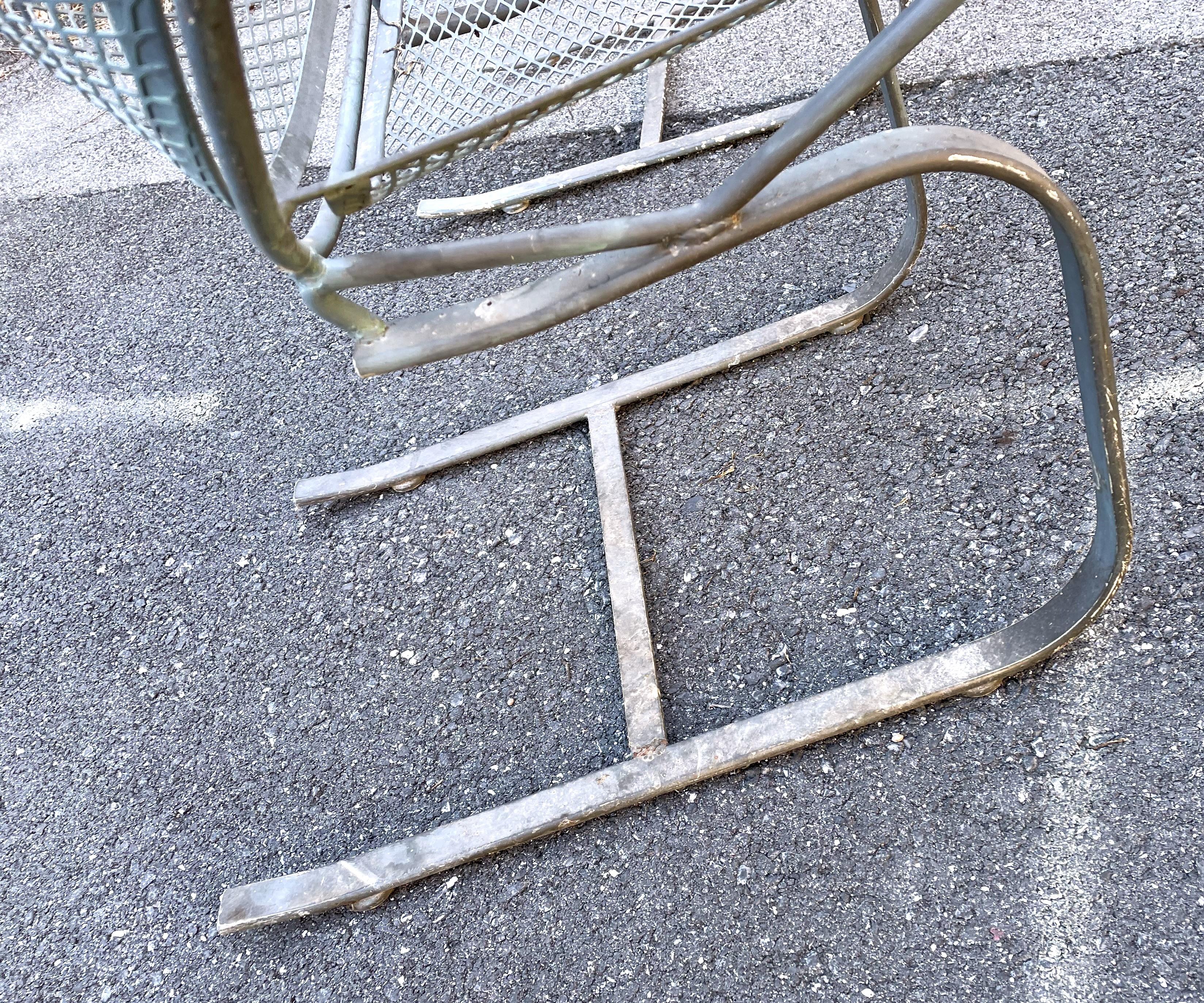 Wrought Iron Pair of Cantilever Bouncer Radar Lounge Chairs Tempestini Salterini Clamshell
