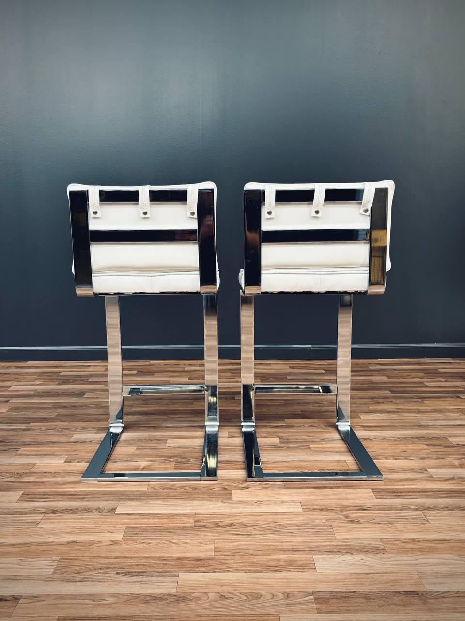 Pair of Cantilever Chrome Bar Stools For Sale 3
