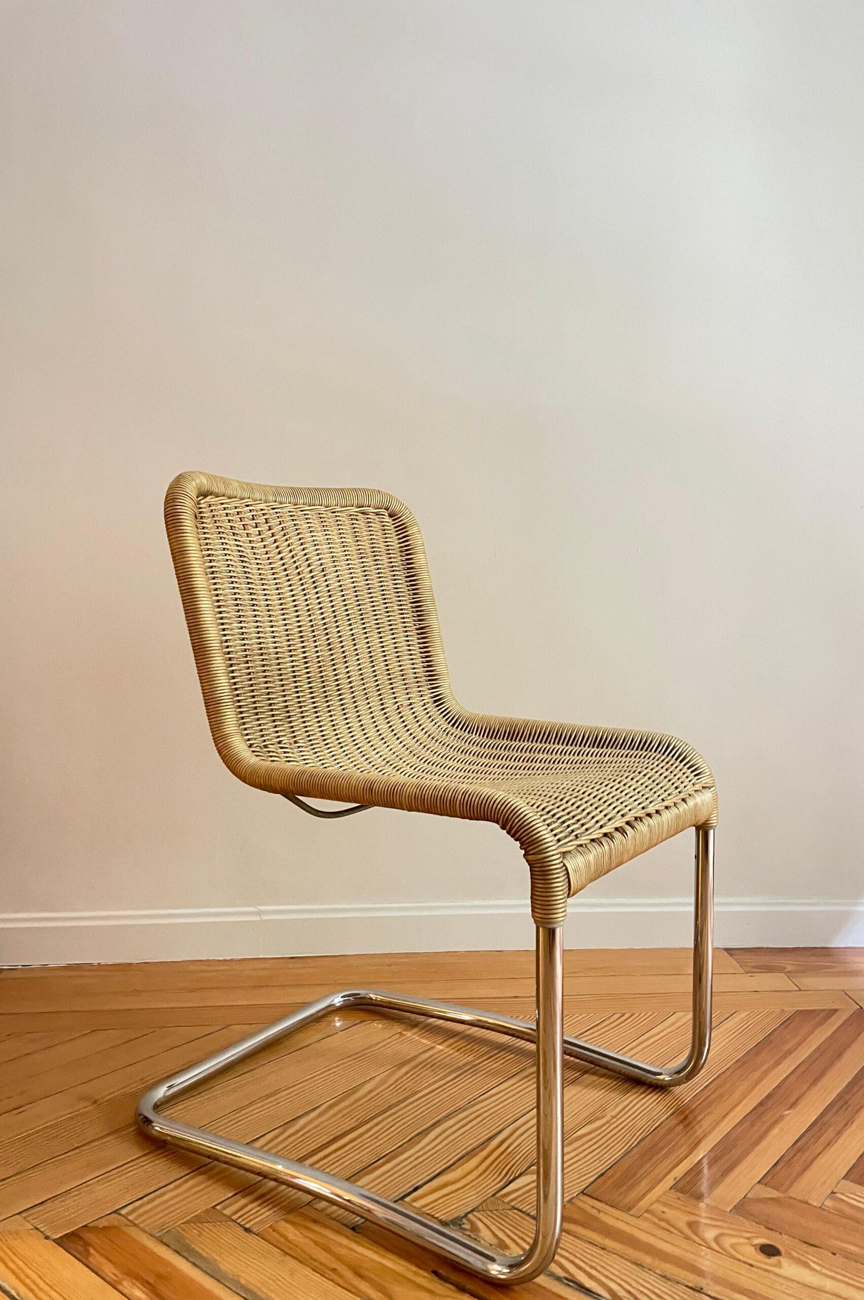 Pair of Cantilever Rattan and Steel Tube Chairs In Good Condition In MADRID, ES