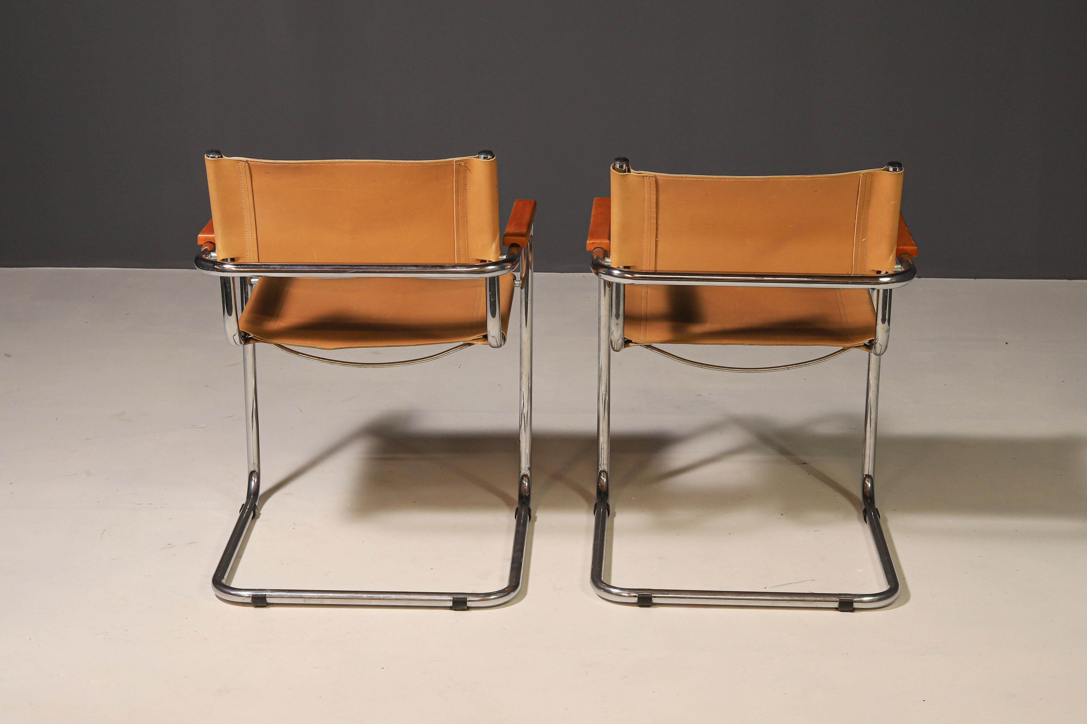 20th Century Pair of Cantilever Tubular Steel Armchairs by Marcel Breuer, 1970´s For Sale