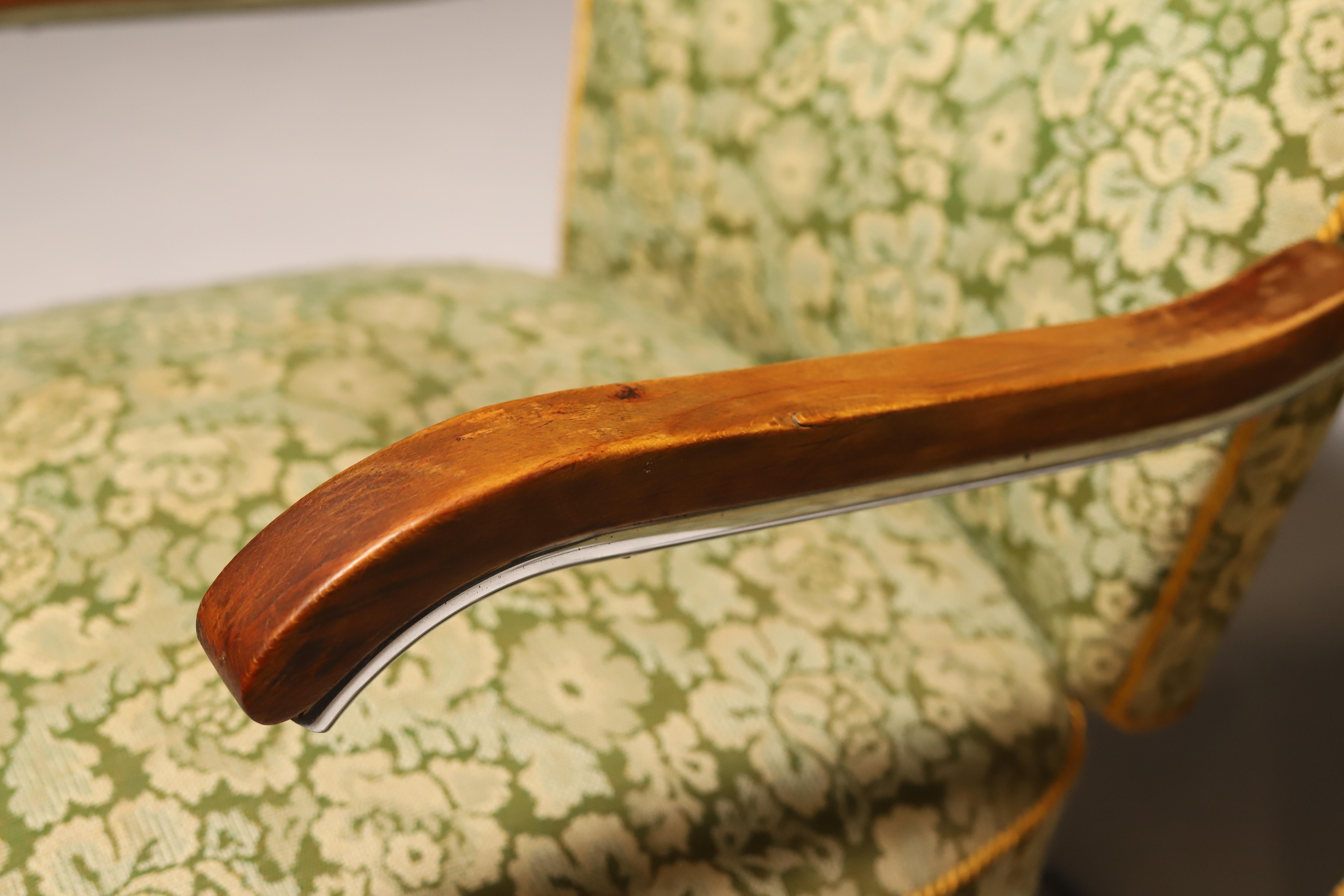 Pair of Cantilever Tubular Steel Armchairs for Kovona, Czechoslovakia, 1950’s For Sale 6
