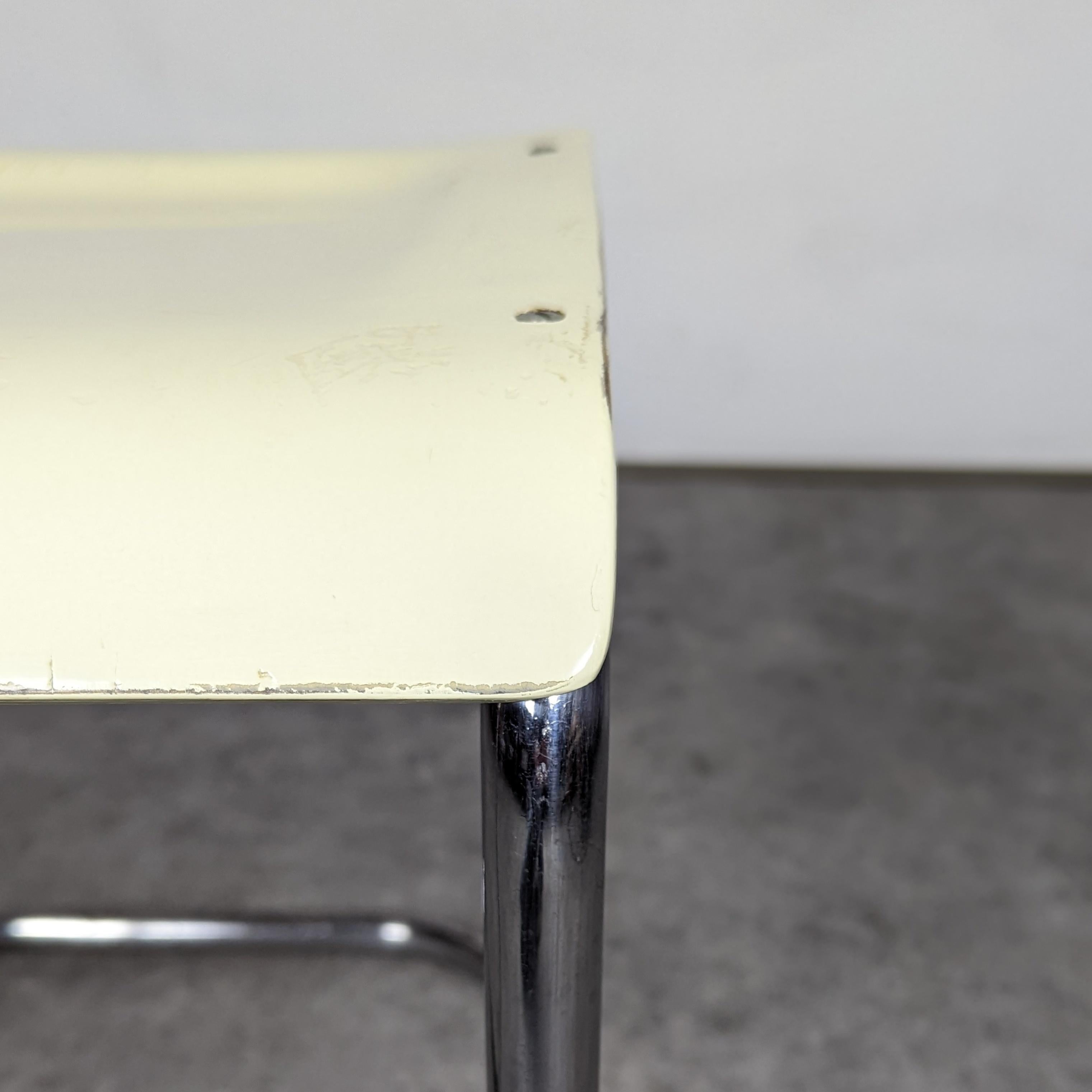 Pair of cantilever tubular steel Bauhaus stools by Mart Stam For Sale 5