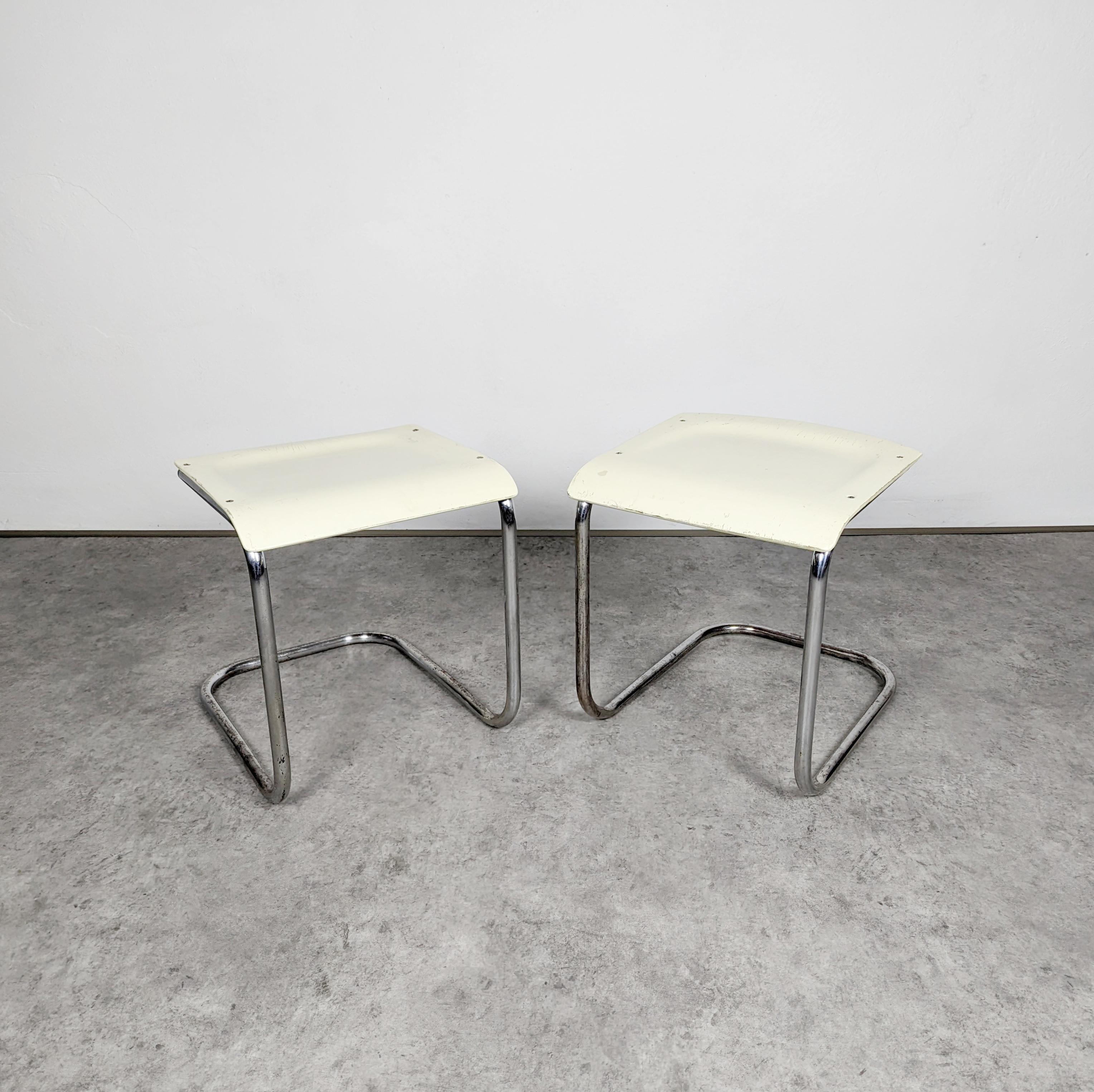 Mid-20th Century Pair of cantilever tubular steel Bauhaus stools by Mart Stam For Sale