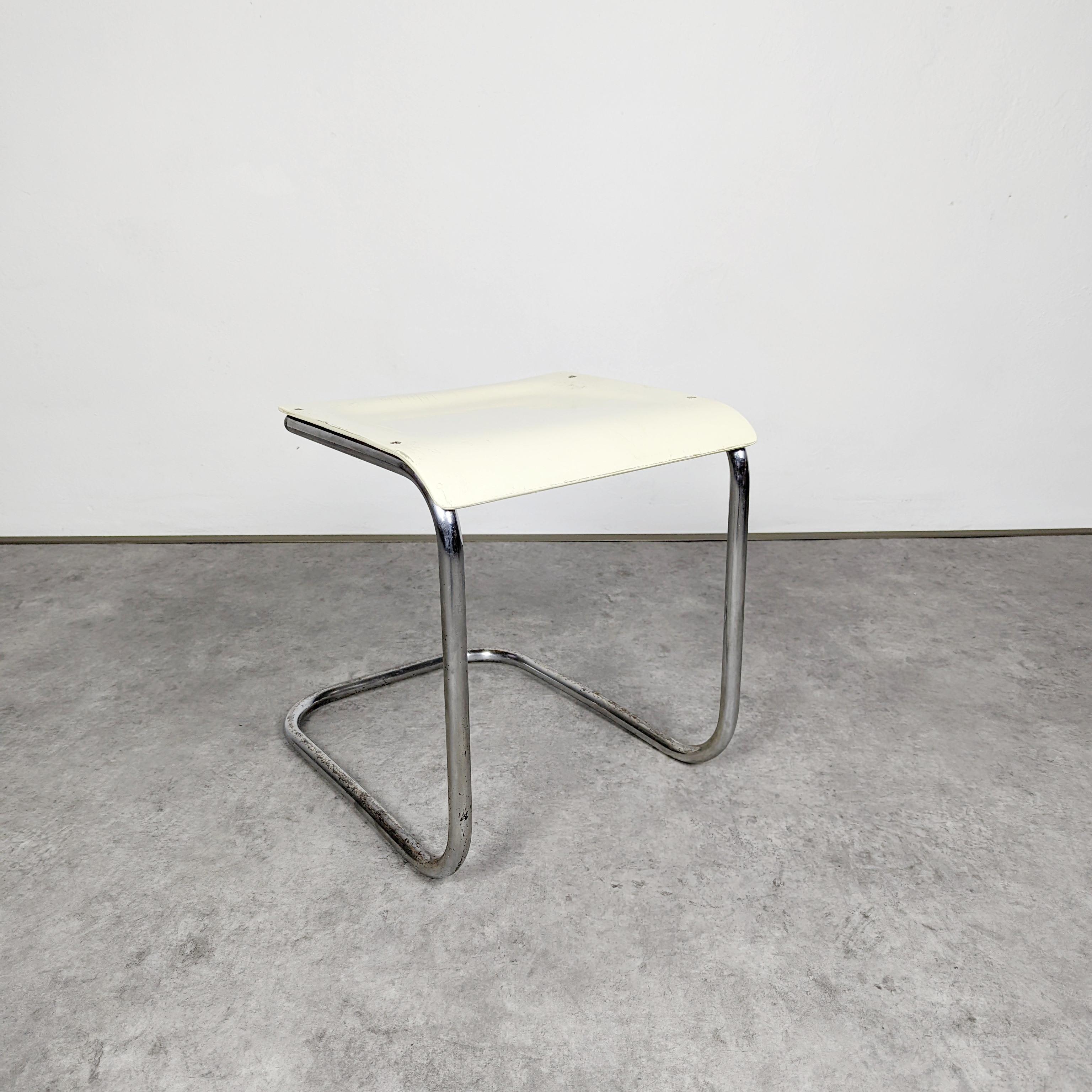 Steel Pair of cantilever tubular steel Bauhaus stools by Mart Stam For Sale