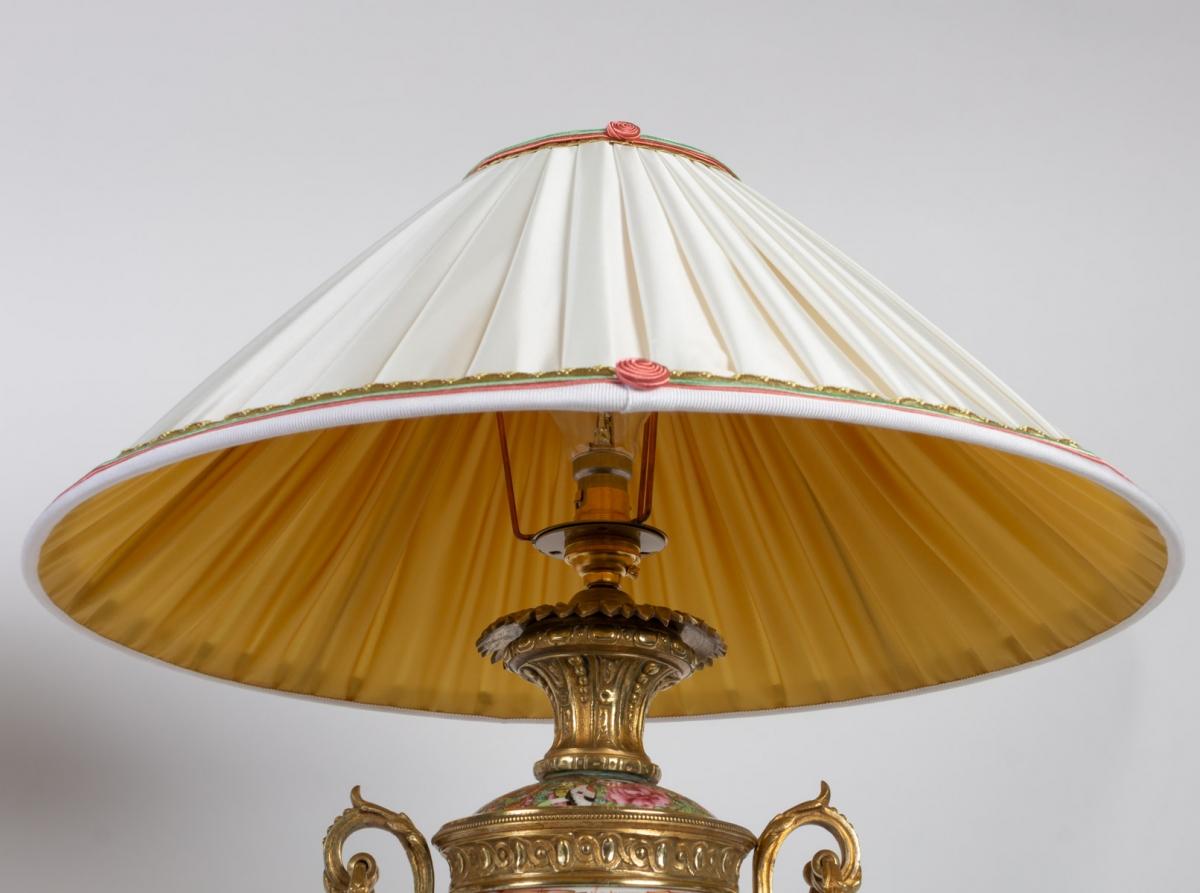 Pair of Canton Porcelain Lamps, Pink Family, 19th Century 7