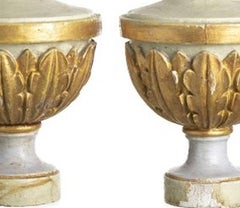 Pair of capitals belonging to Queen Maria I style - 19th century
