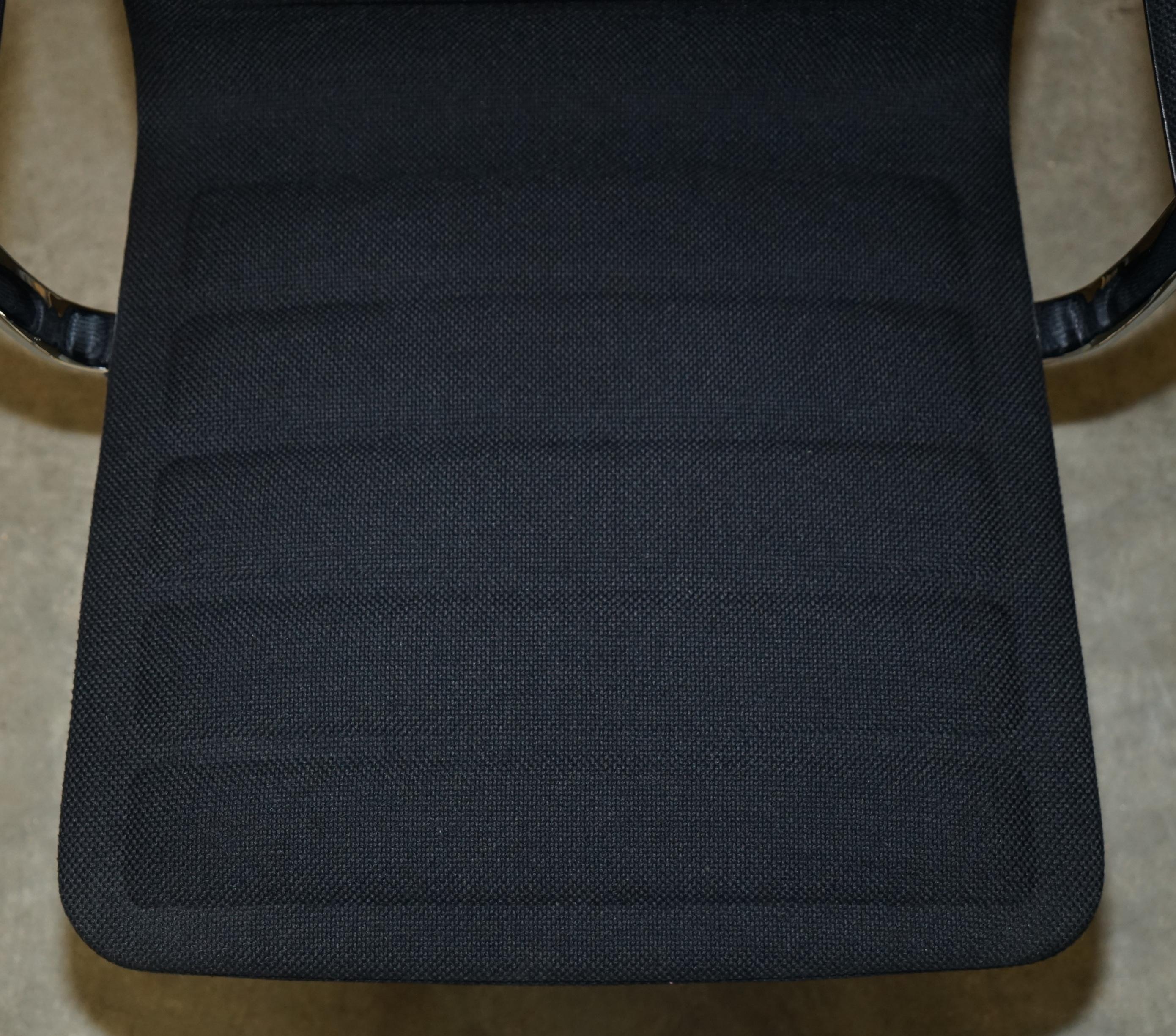 PAIR OF CAPPELLINI LOTUS OFFICE LOUNGE ARMCHAiRS BY JASPER MORRISON For Sale 2