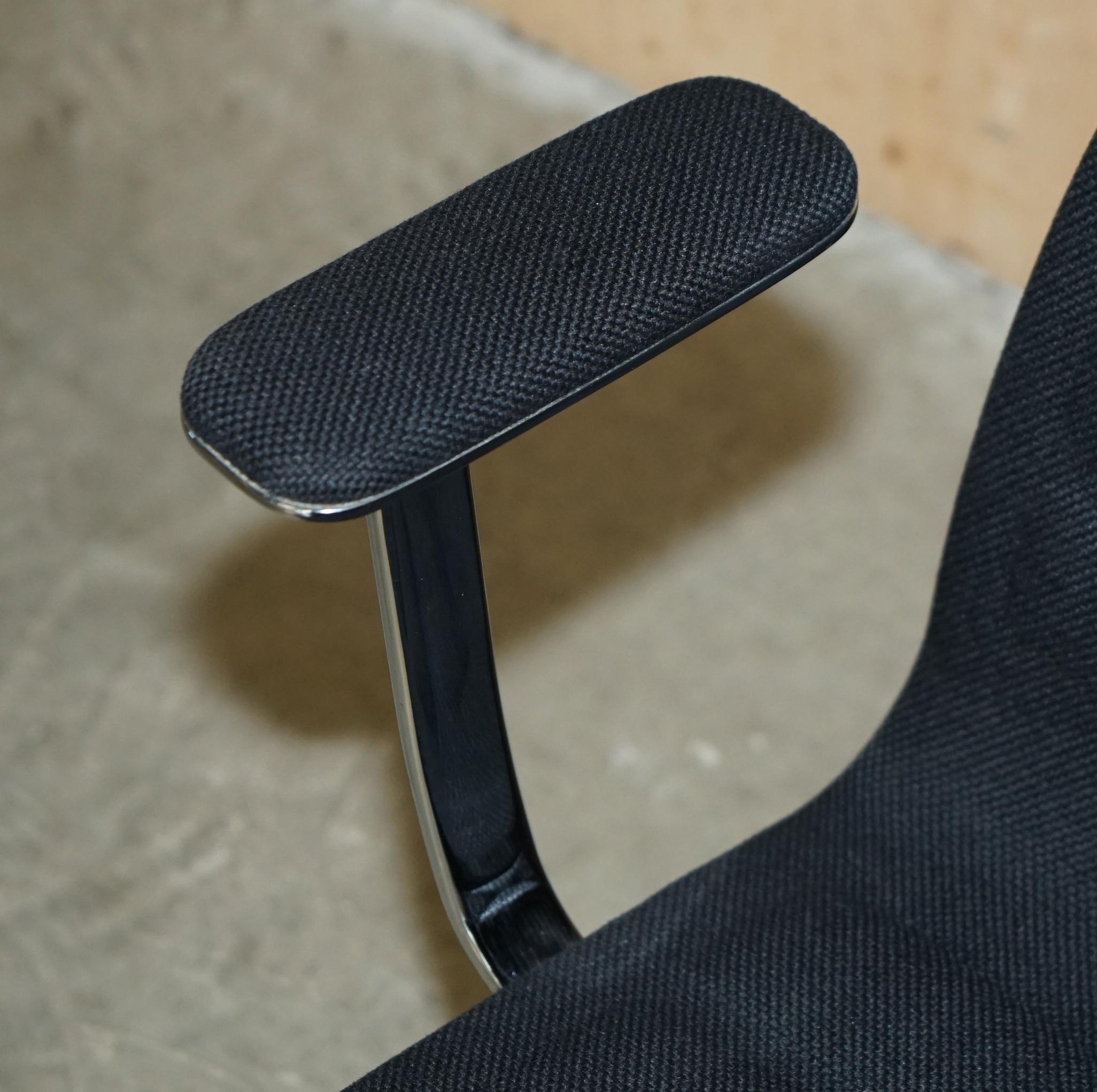 Fabric PAIR OF CAPPELLINI LOTUS OFFICE LOUNGE ARMCHAiRS BY JASPER MORRISON For Sale